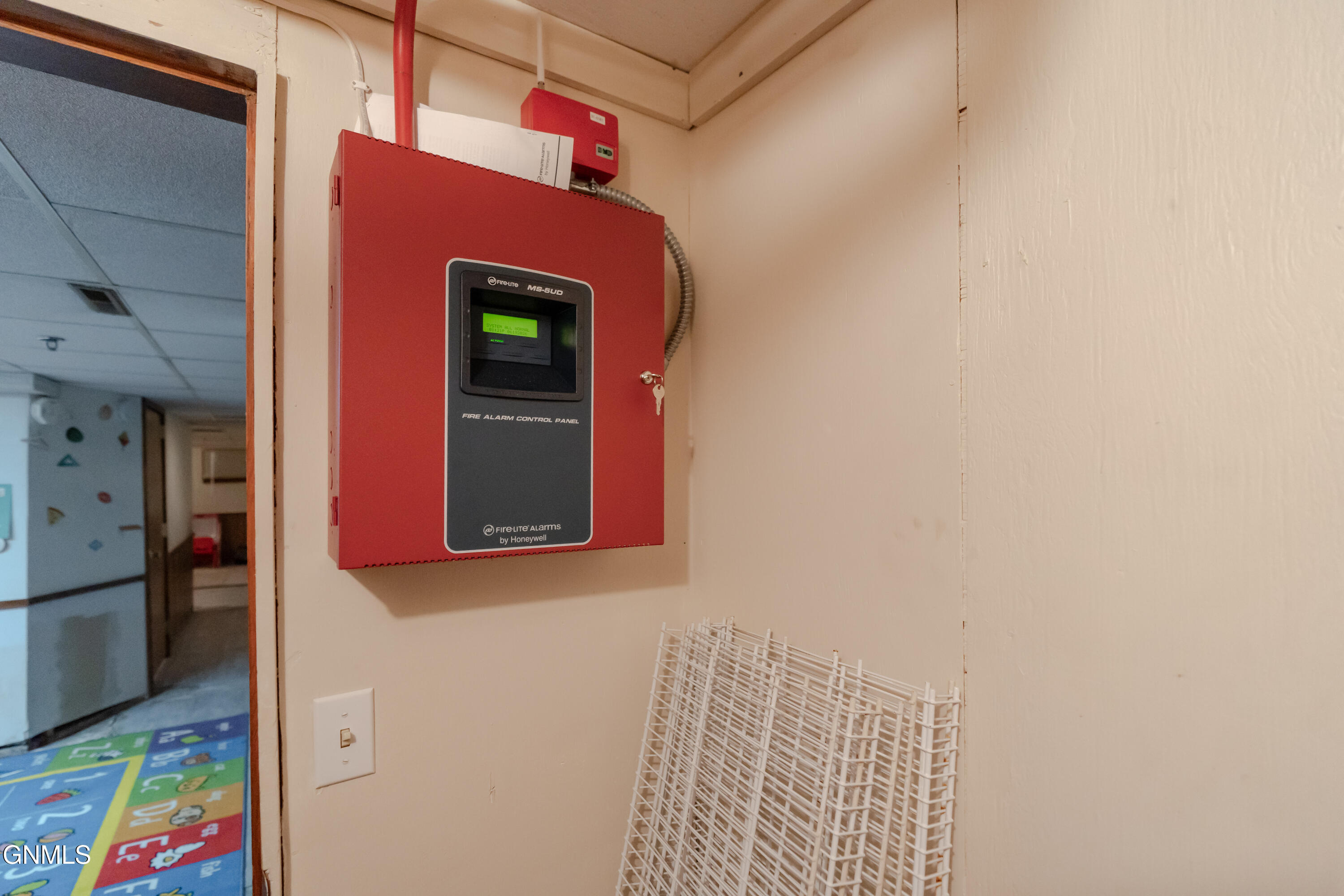 main property photo 30