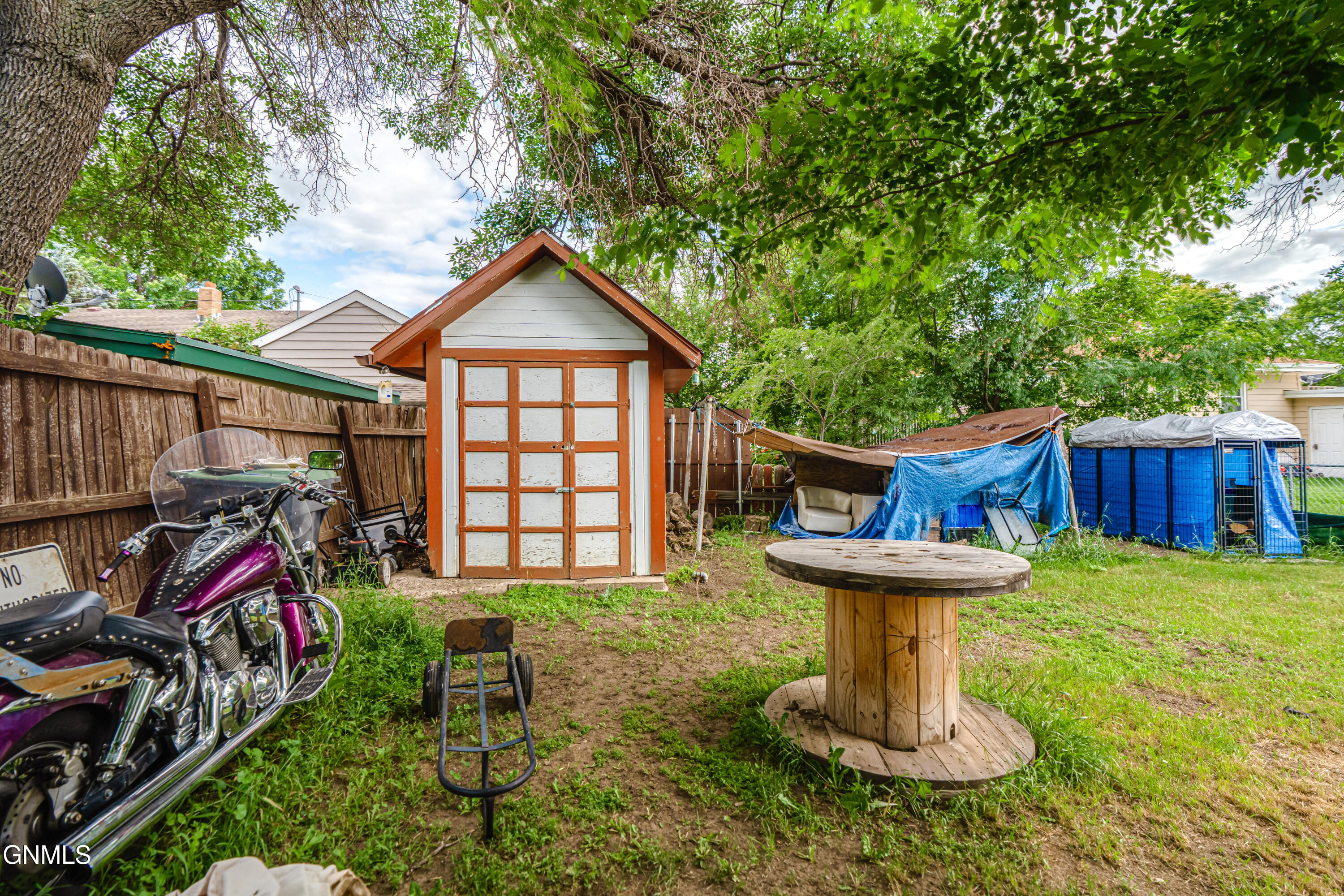 main property photo 19