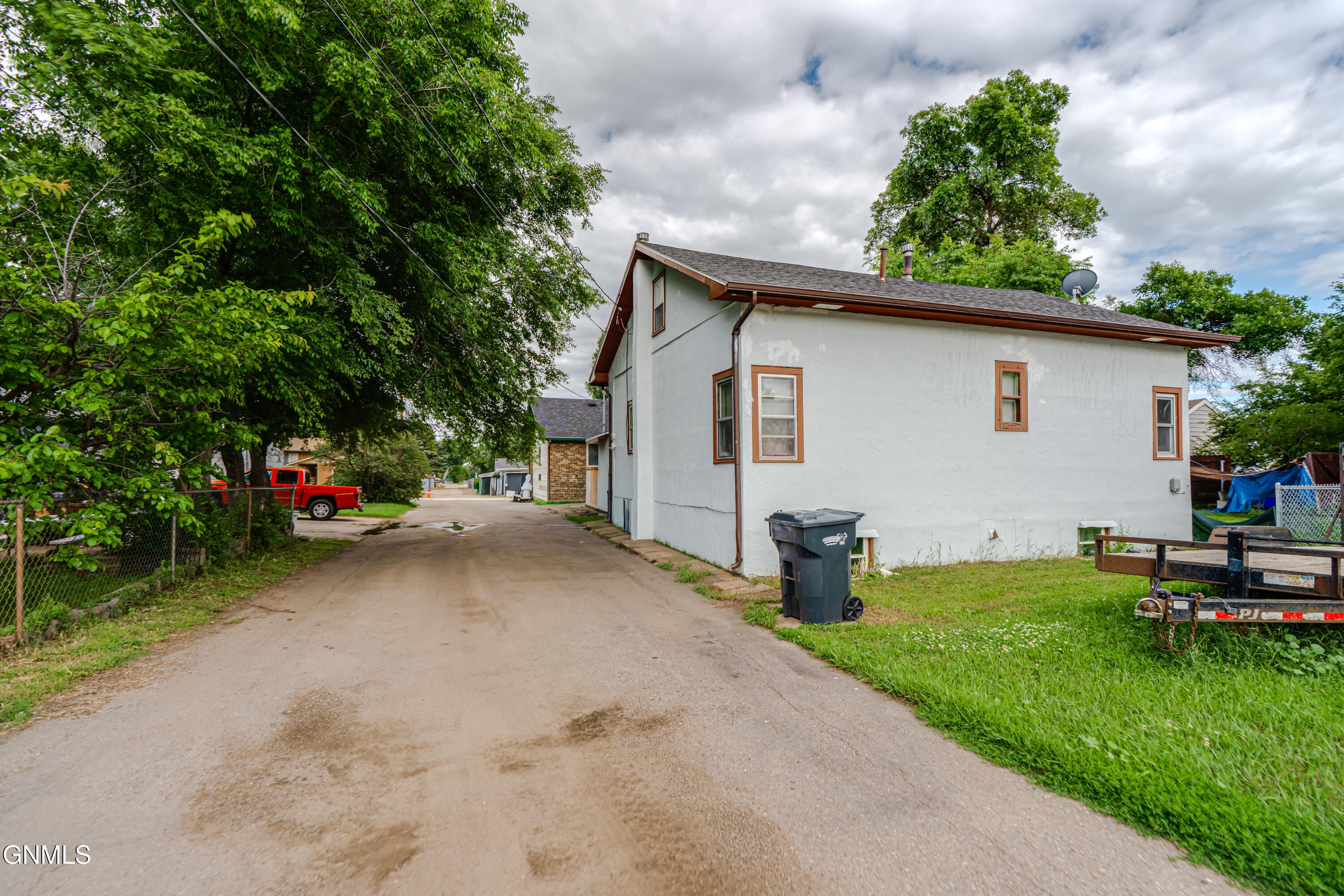 main property photo 21