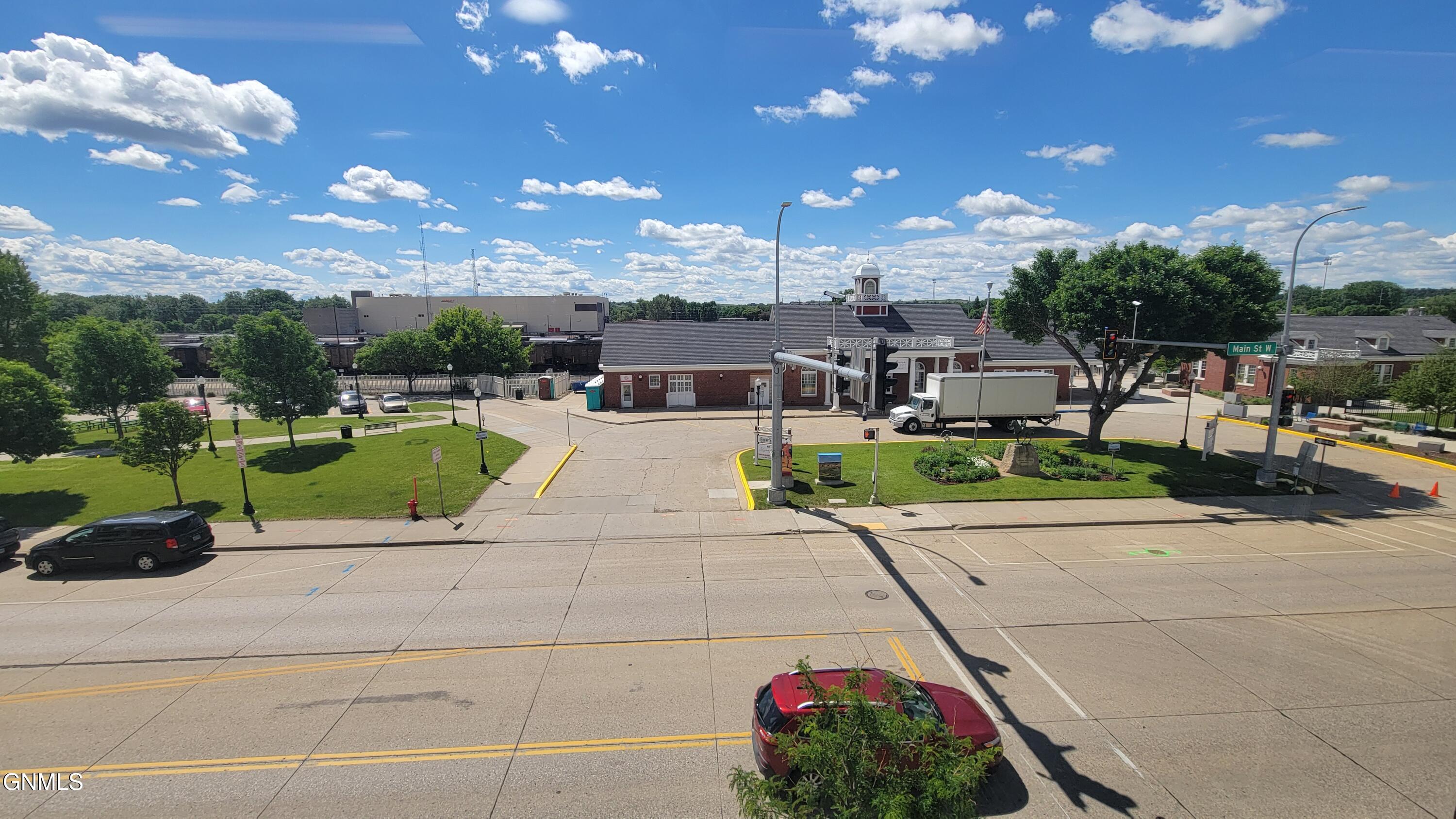 main property photo 36