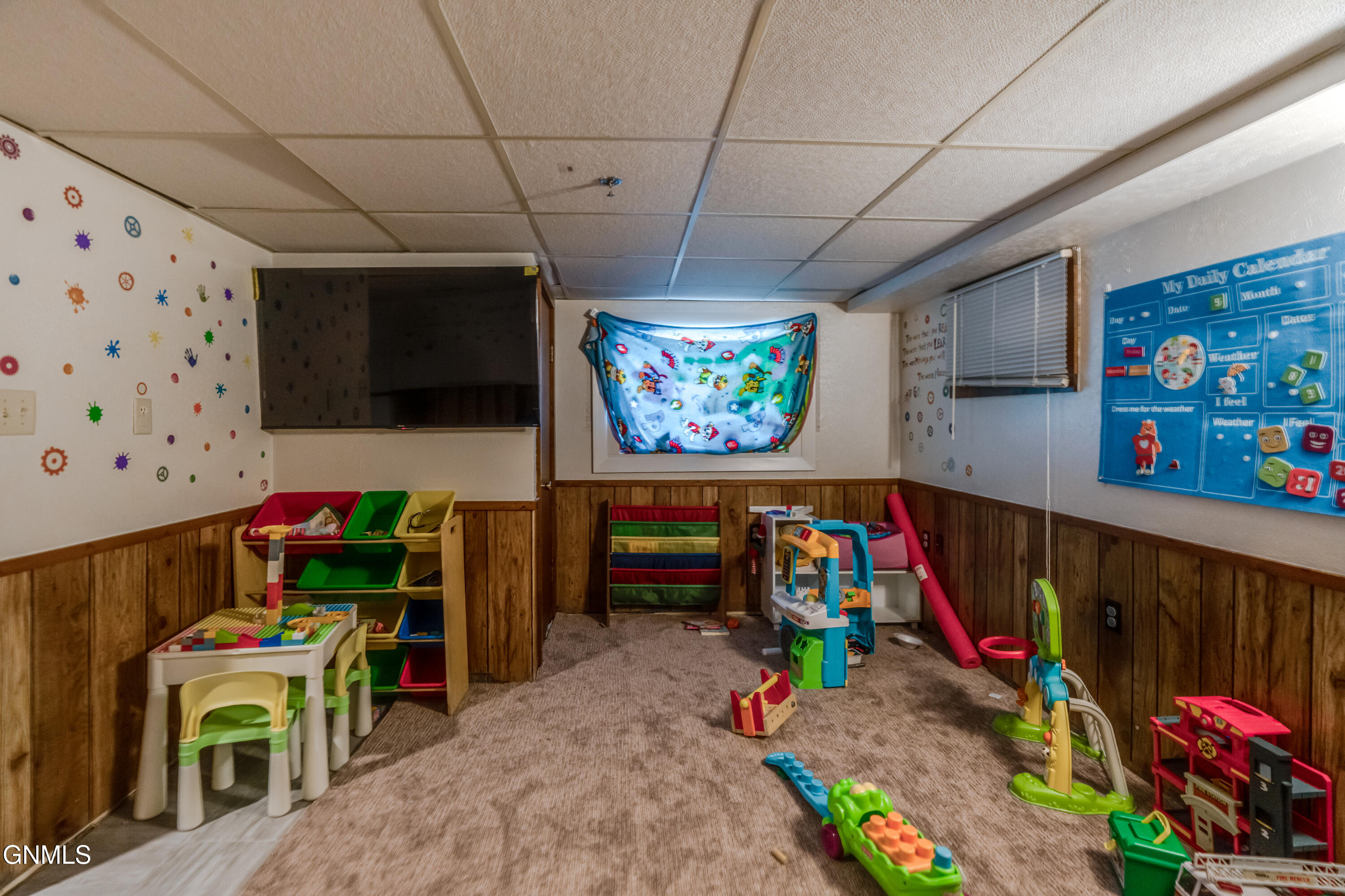 main property photo 18