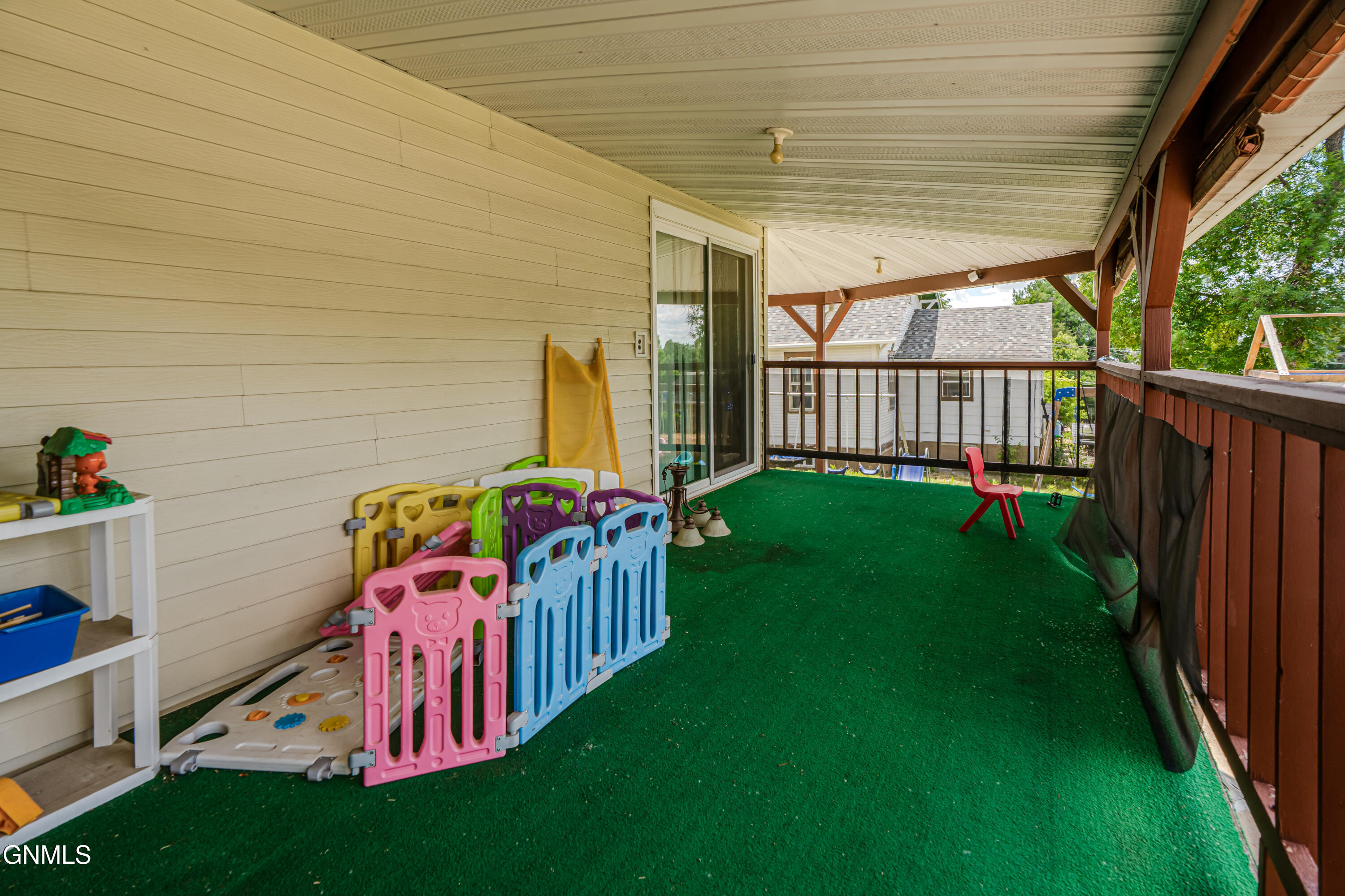 main property photo 39