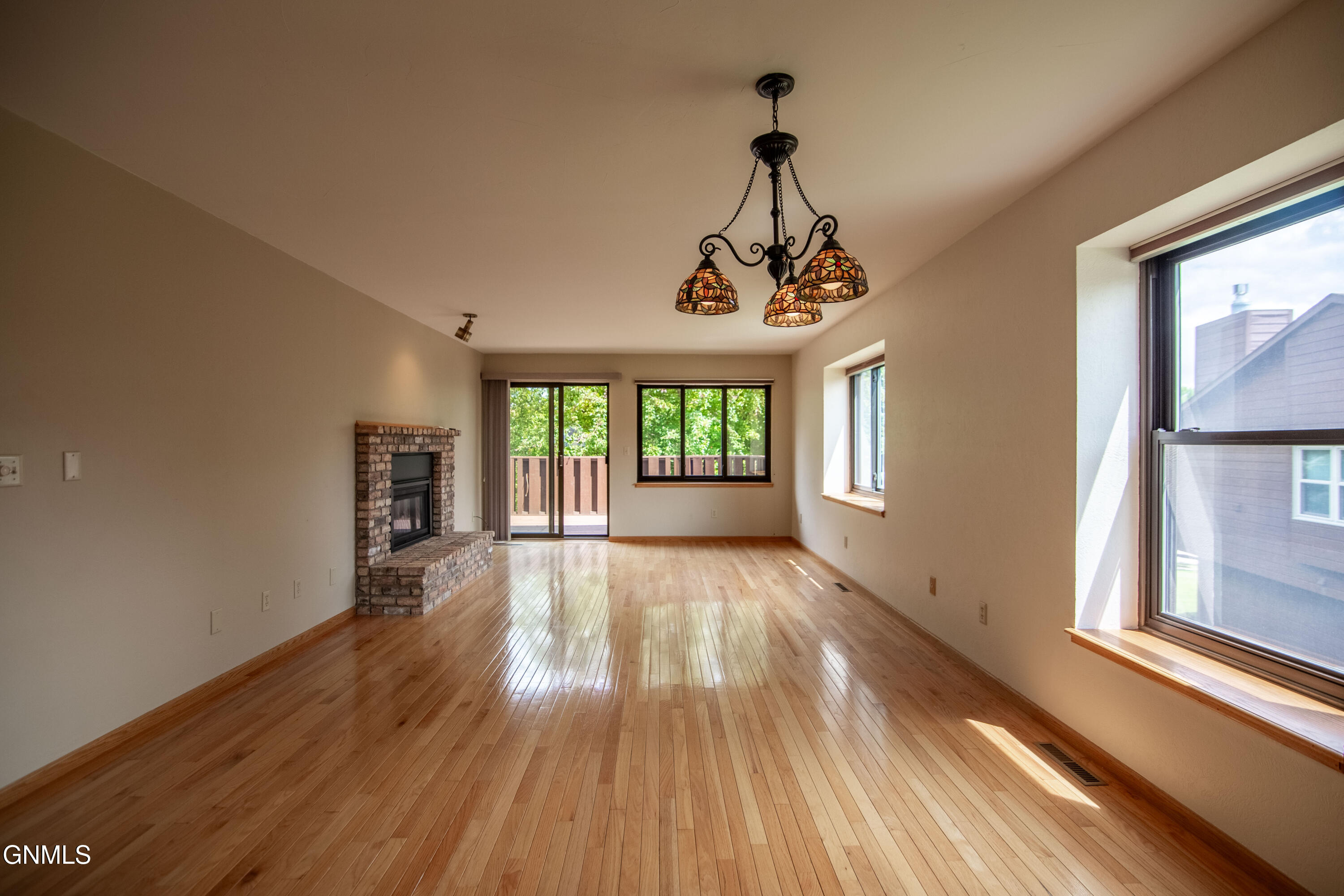 property viewer photo 13