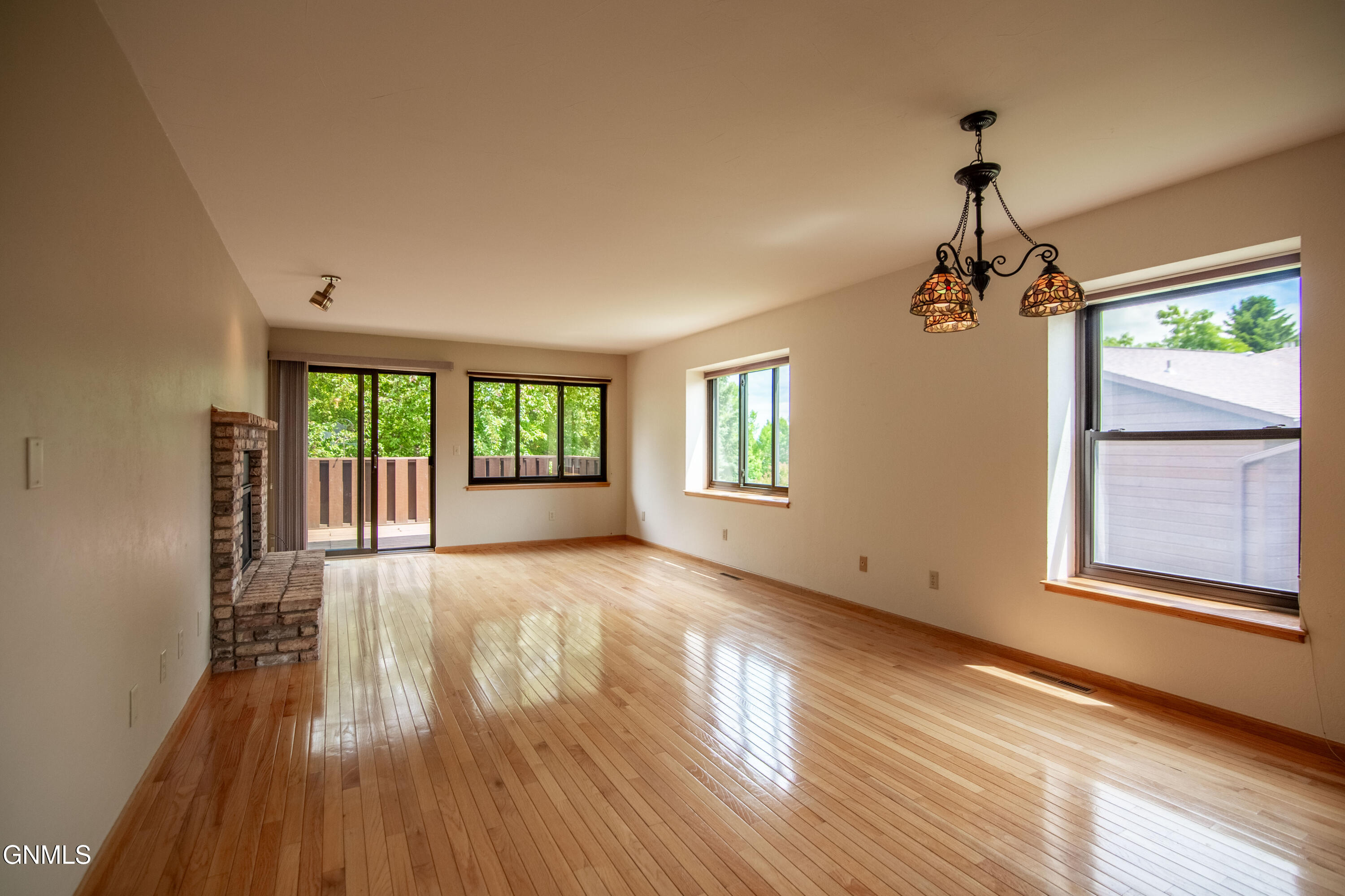 property viewer photo 14