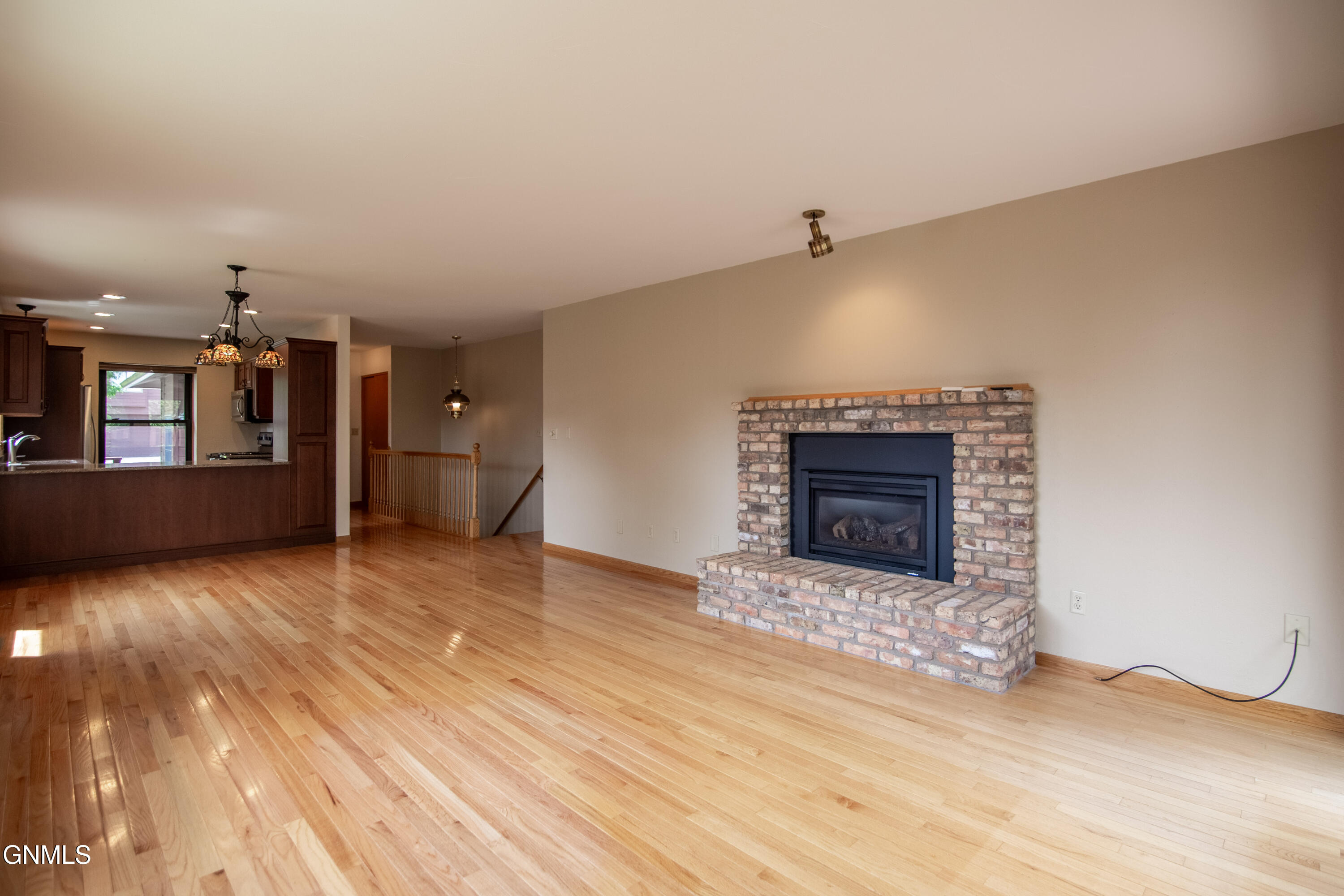 property viewer photo 17