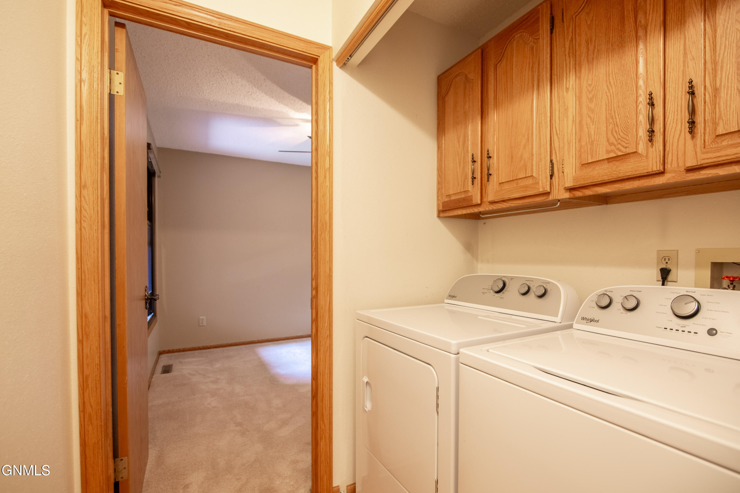 property viewer photo 23