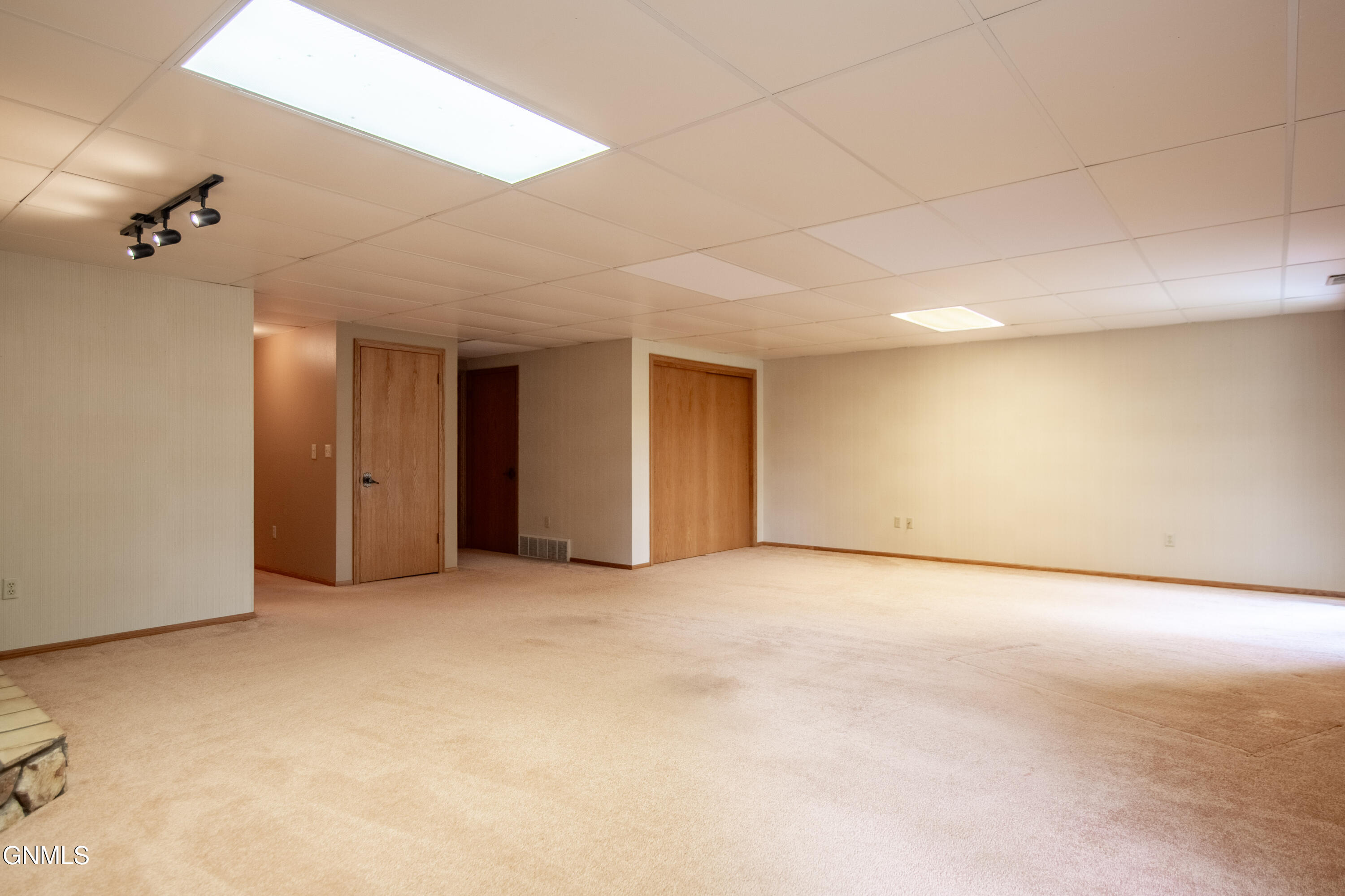 property viewer photo 31