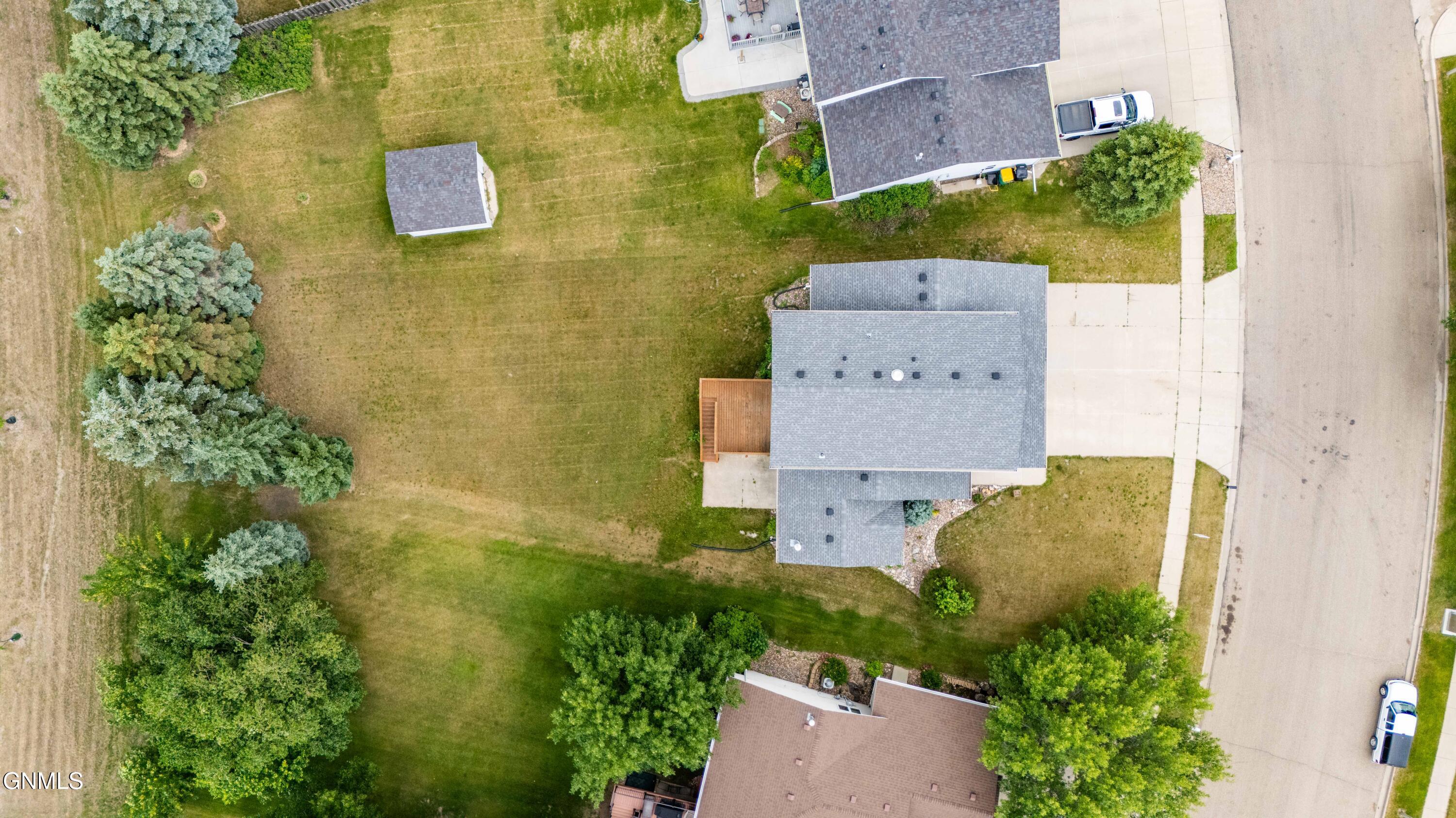 main property photo 51