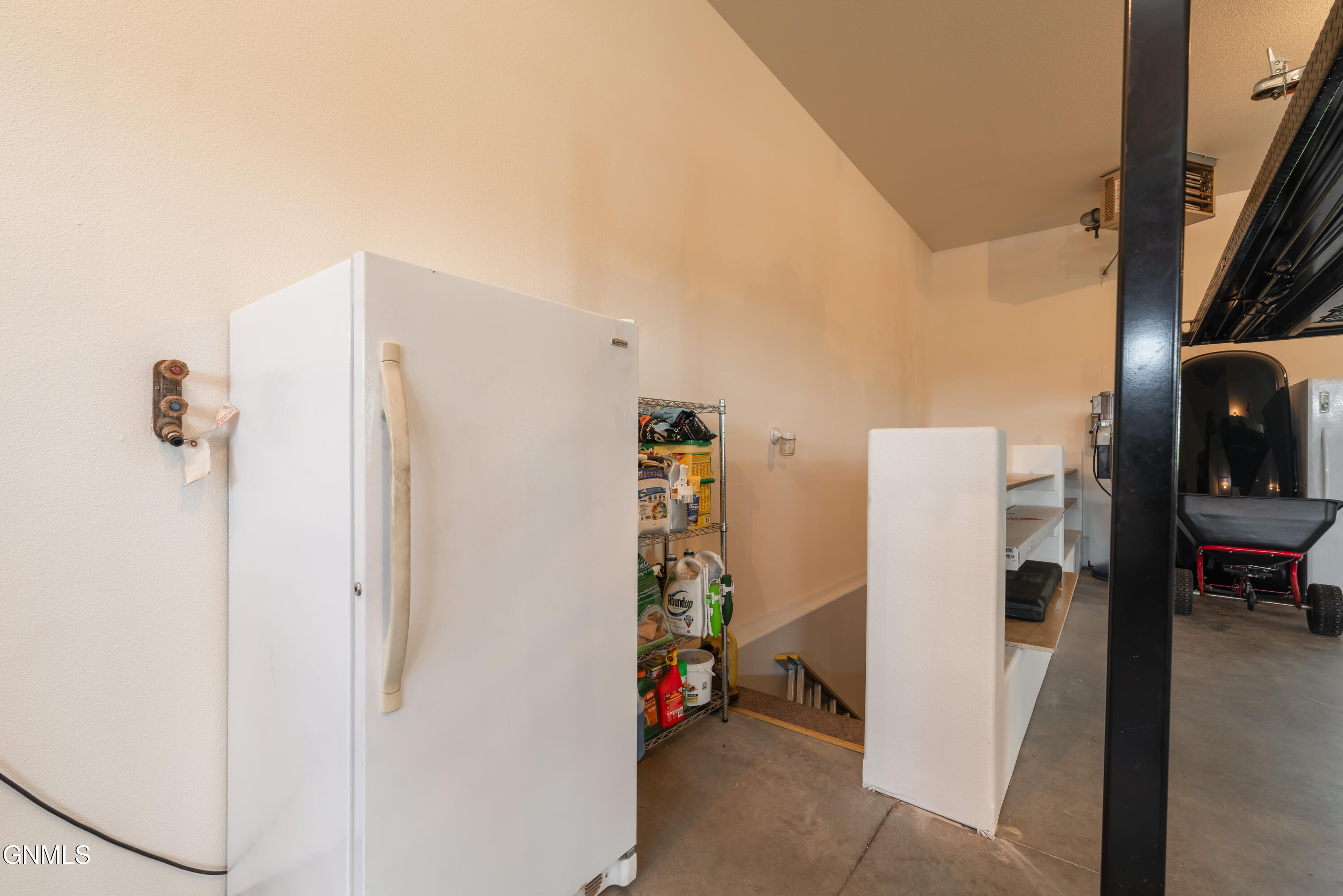main property photo 67