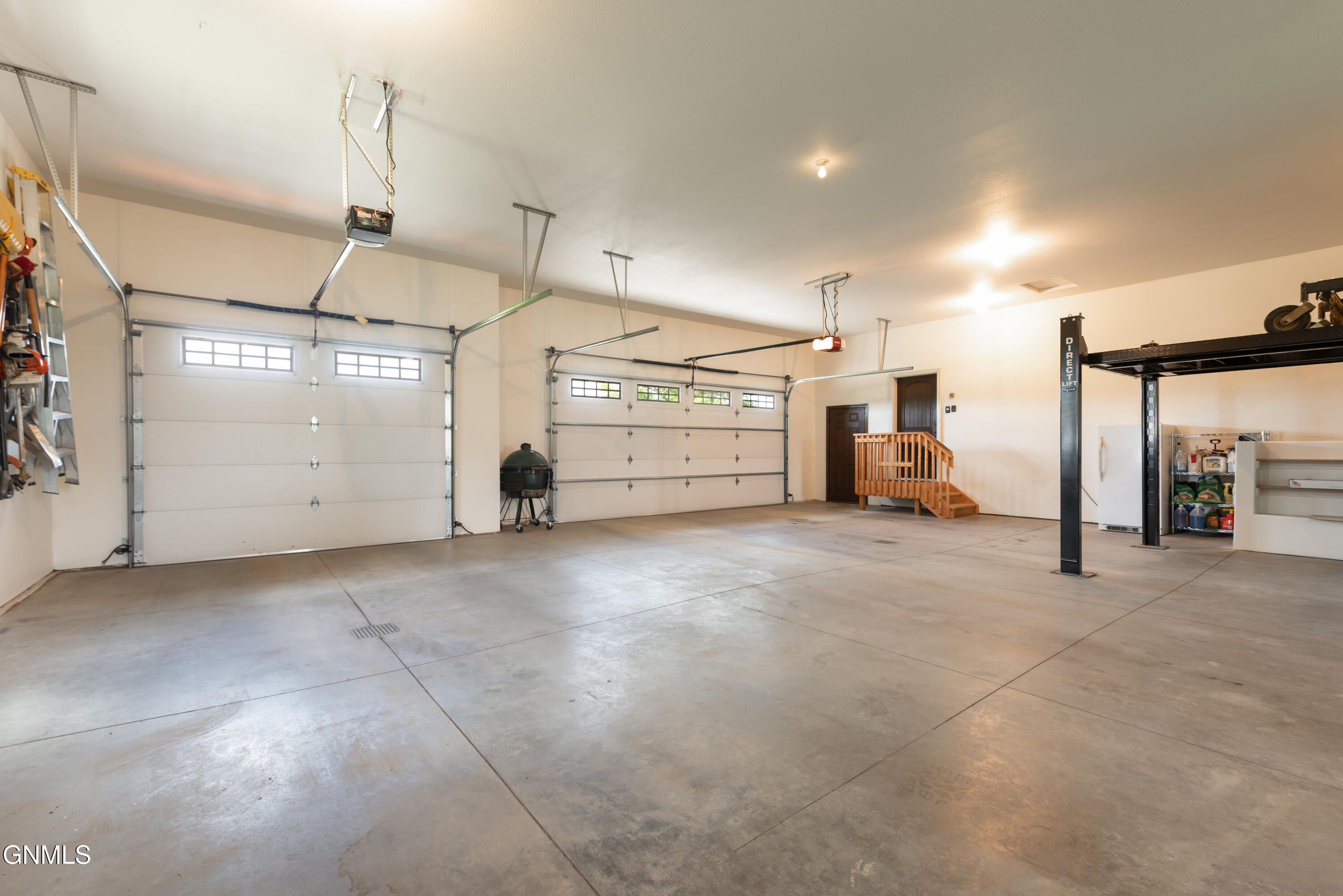 main property photo 68