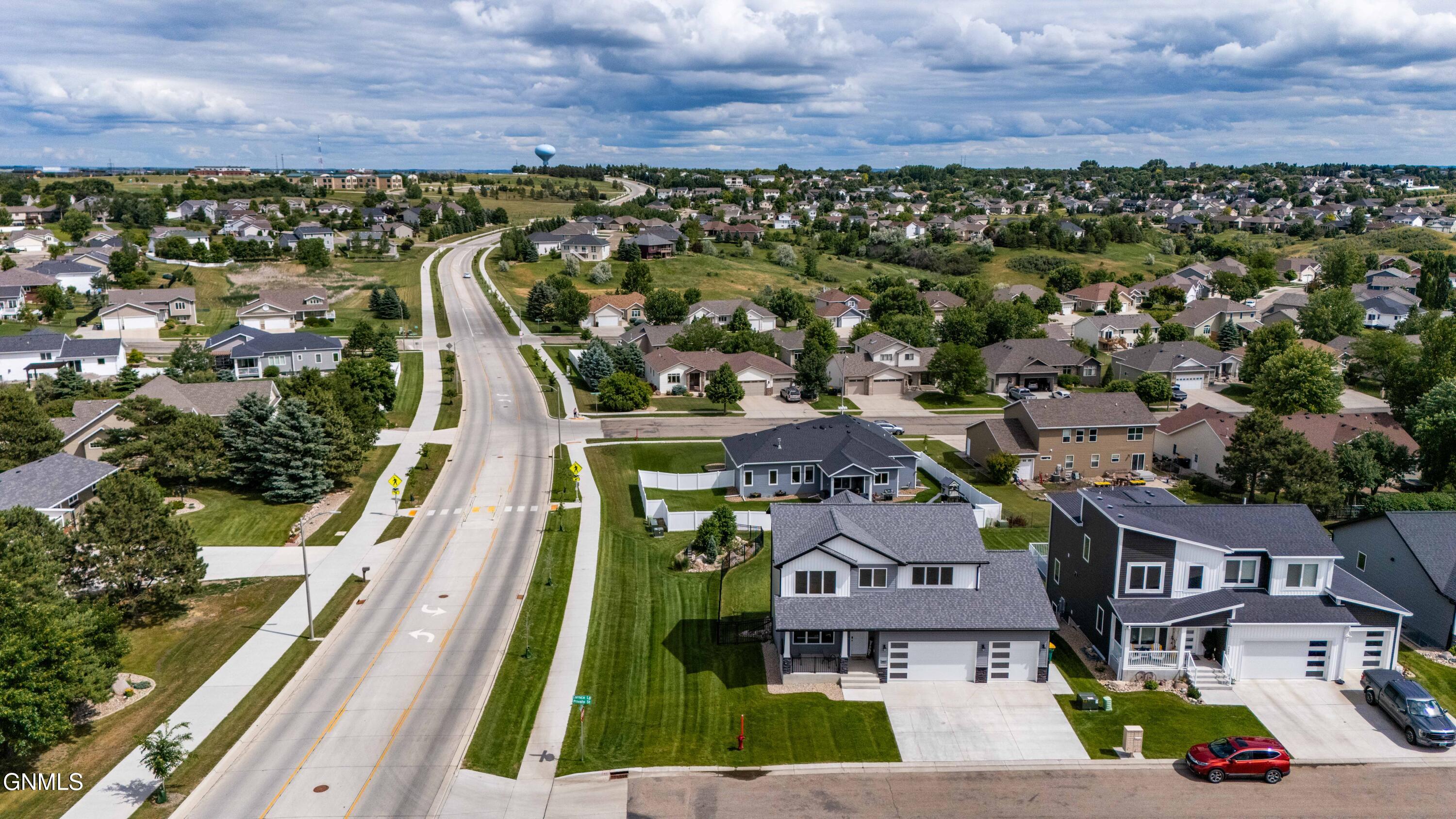 main property photo 15