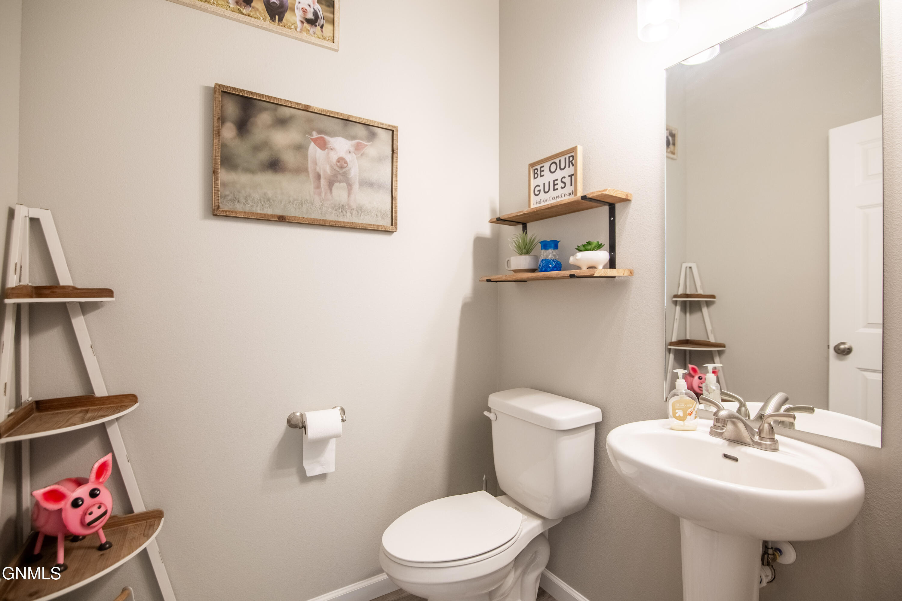 main property photo 51