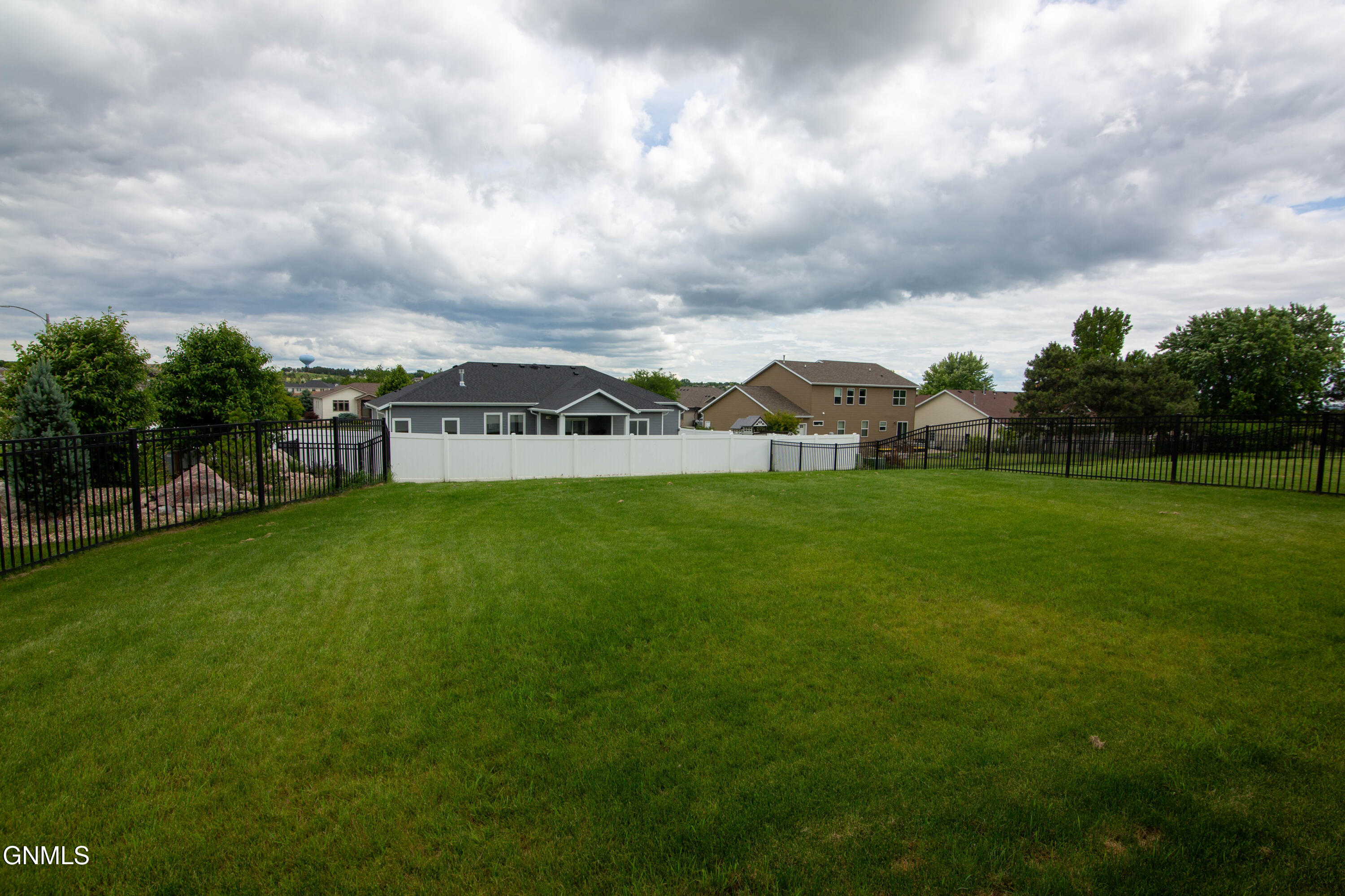 main property photo 66