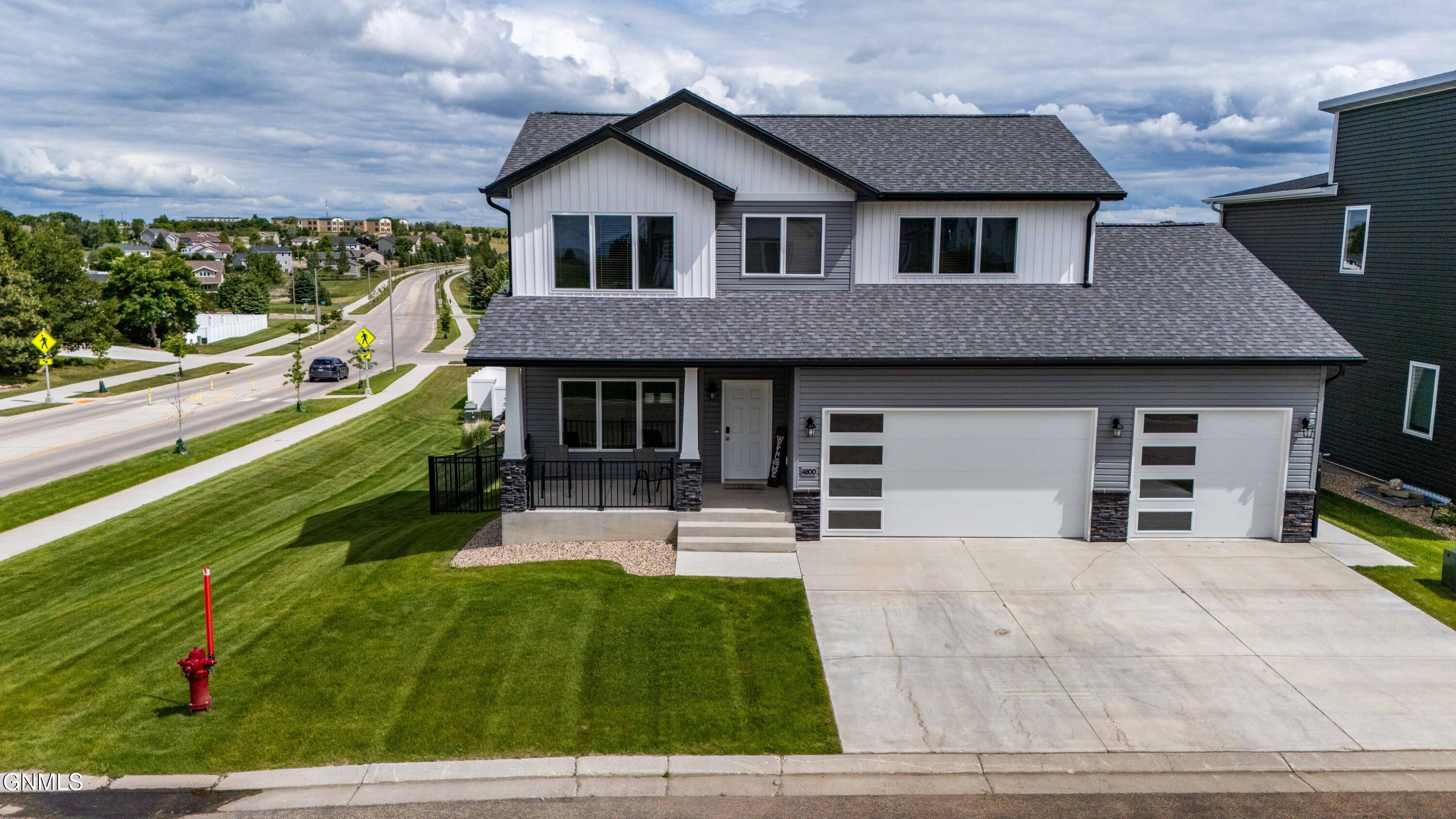 main property photo 7