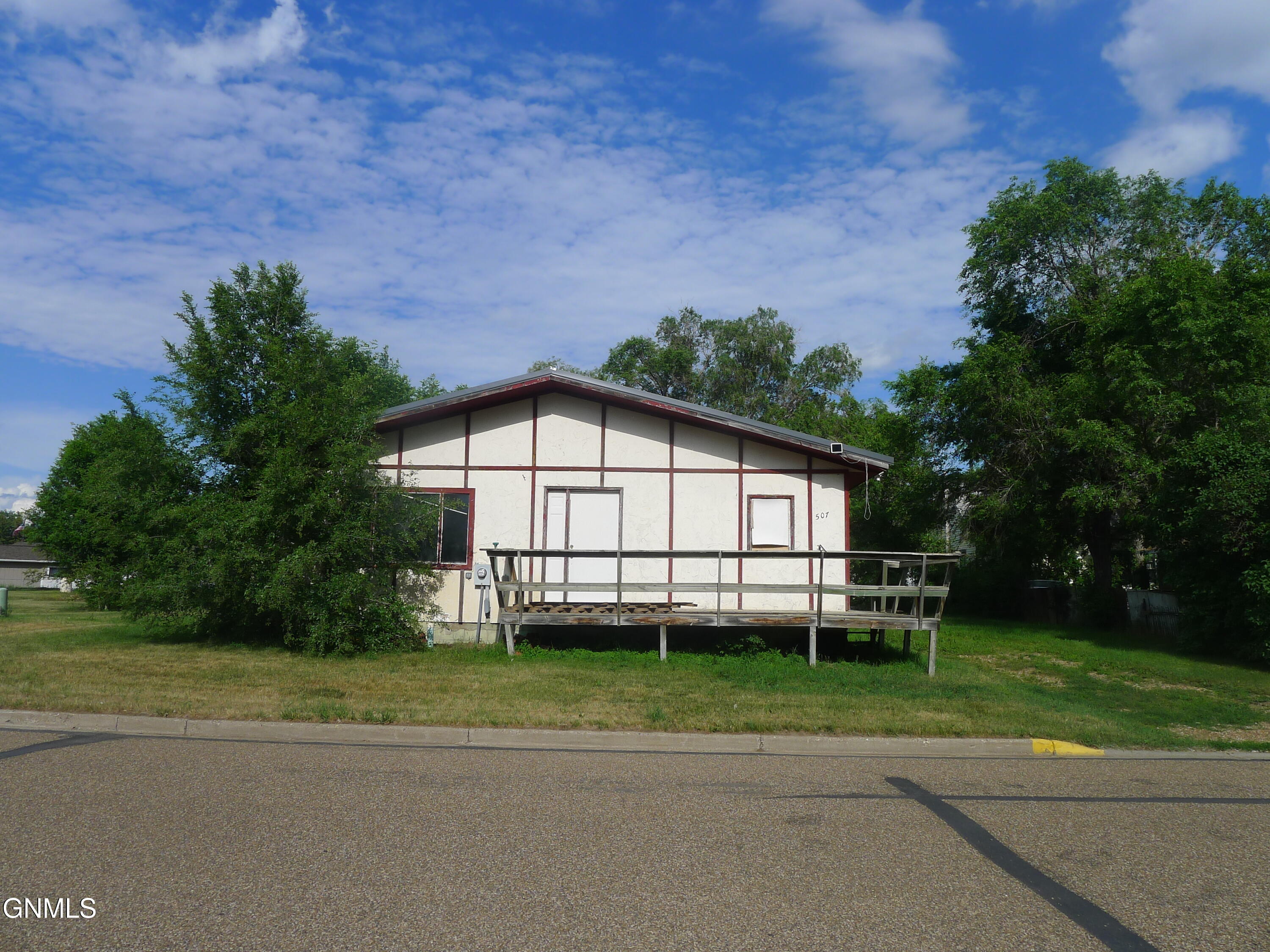 main property photo 1