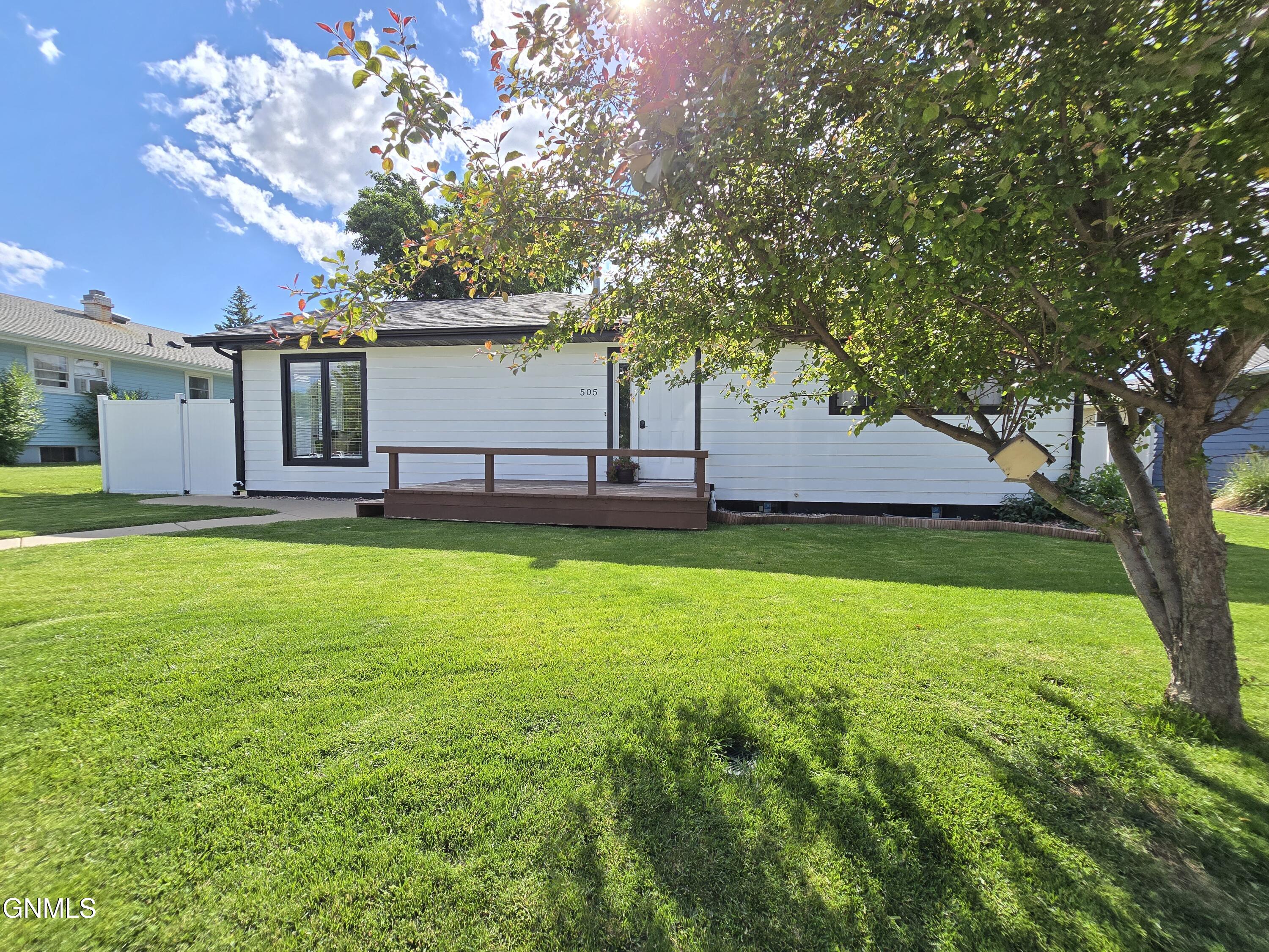 main property photo 2