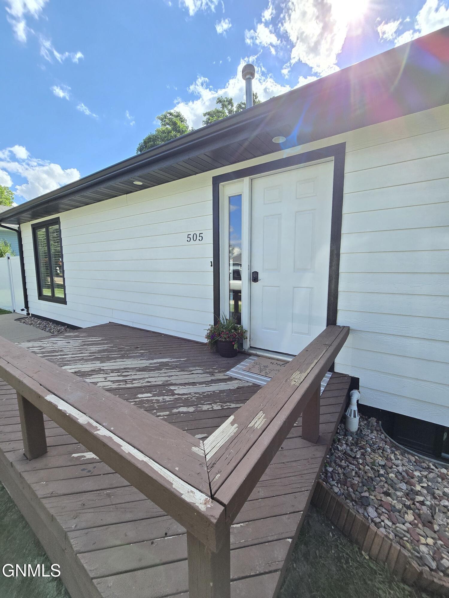 main property photo 27