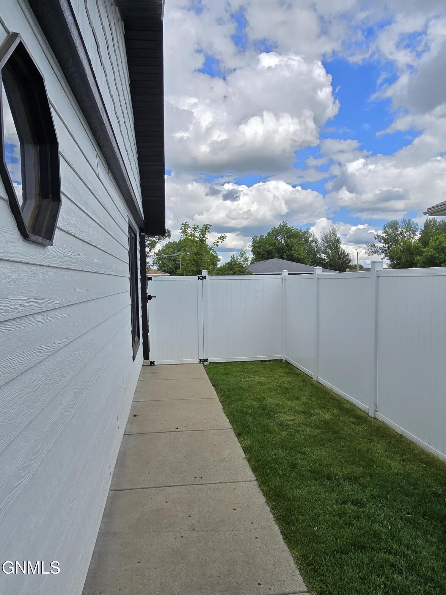 main property photo 53