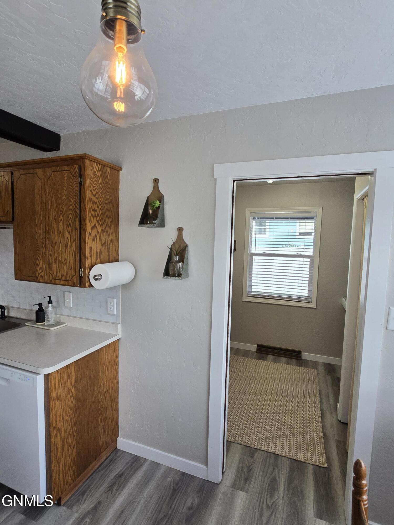 main property photo 94