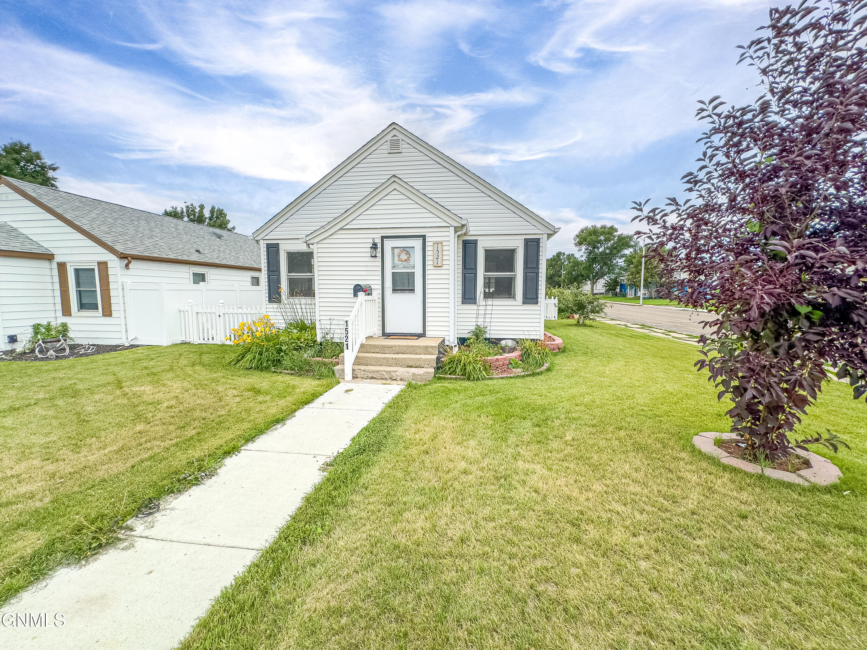 main property photo 4