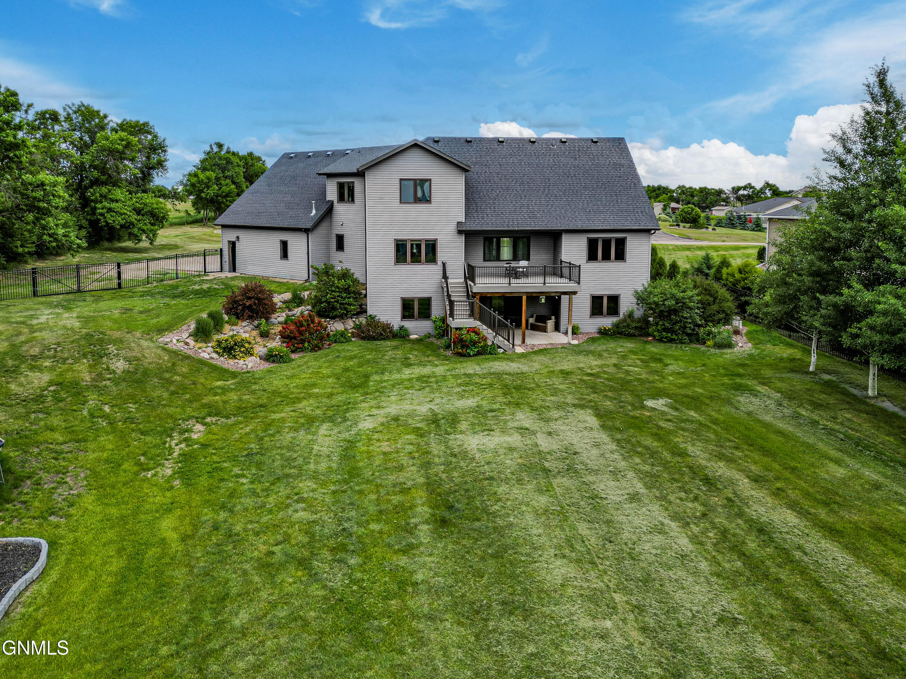 main property photo 125