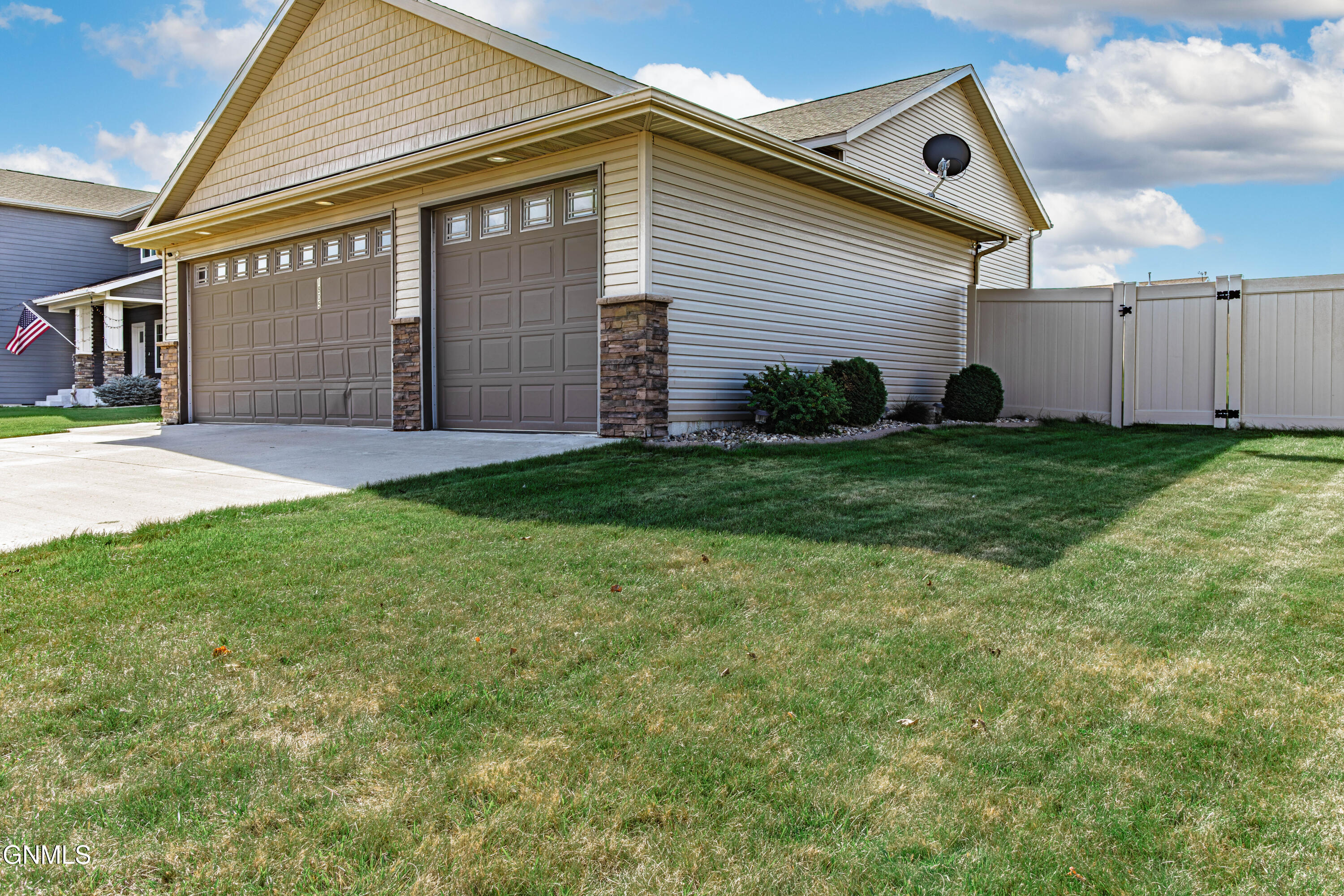 main property photo 102