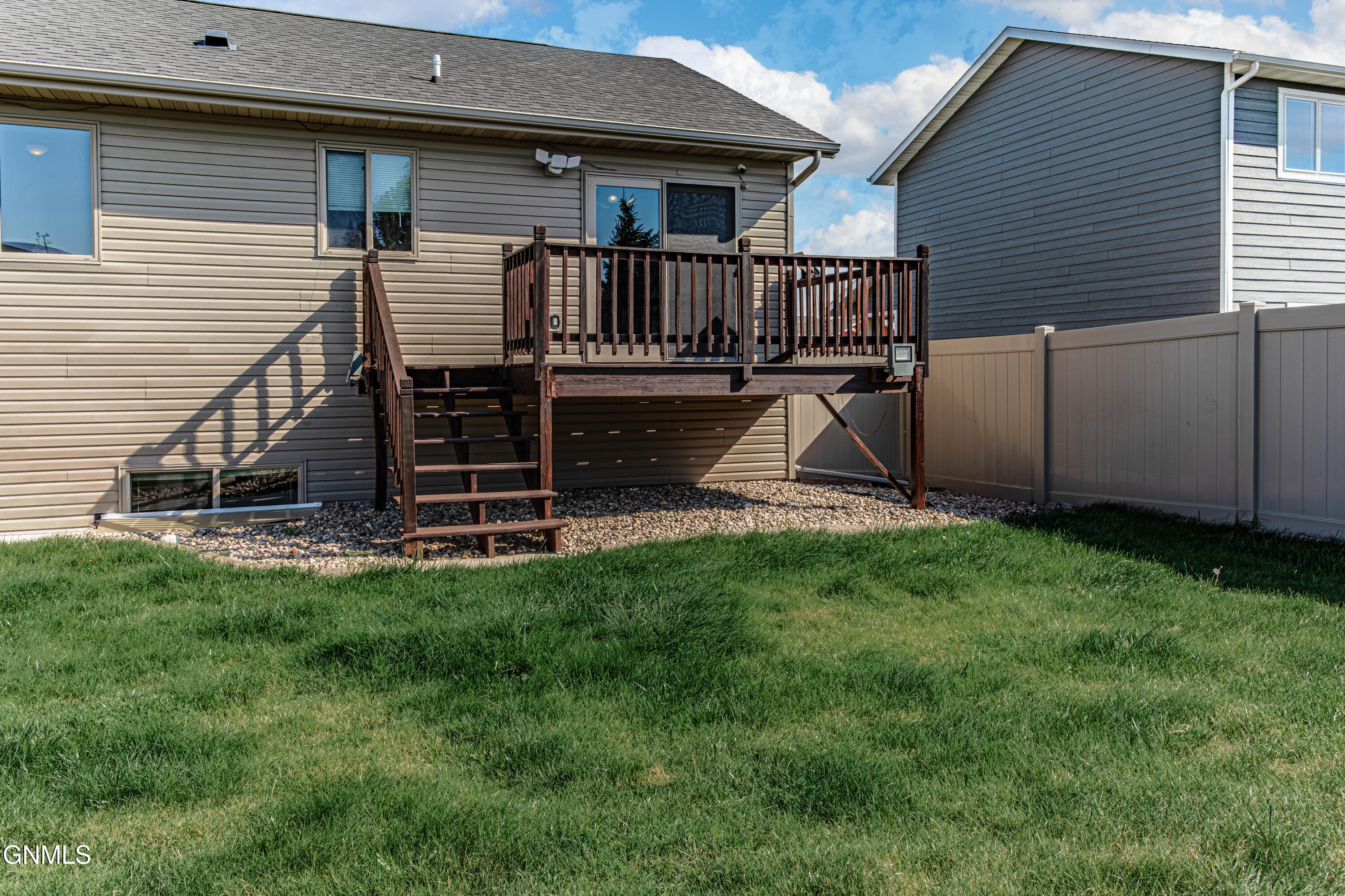 main property photo 106