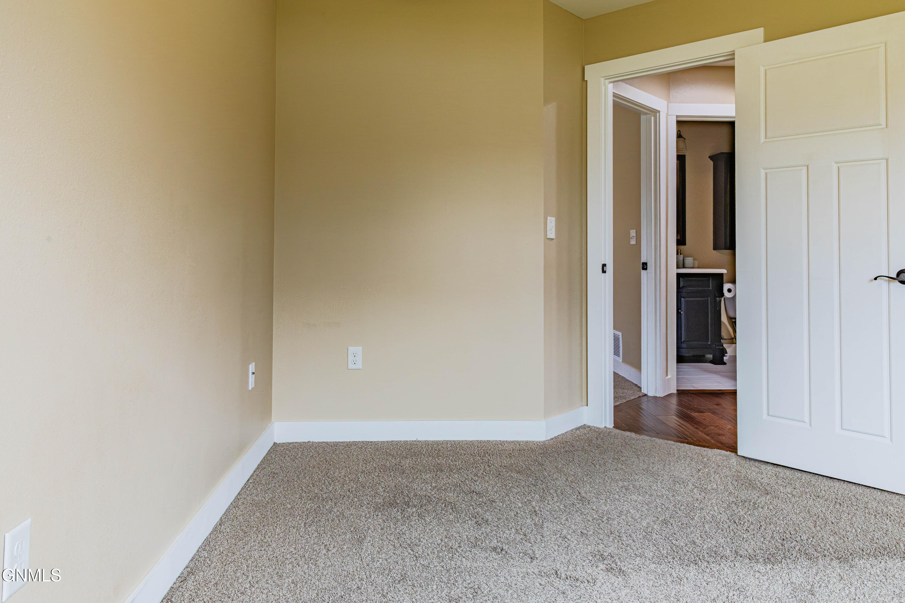 main property photo 68