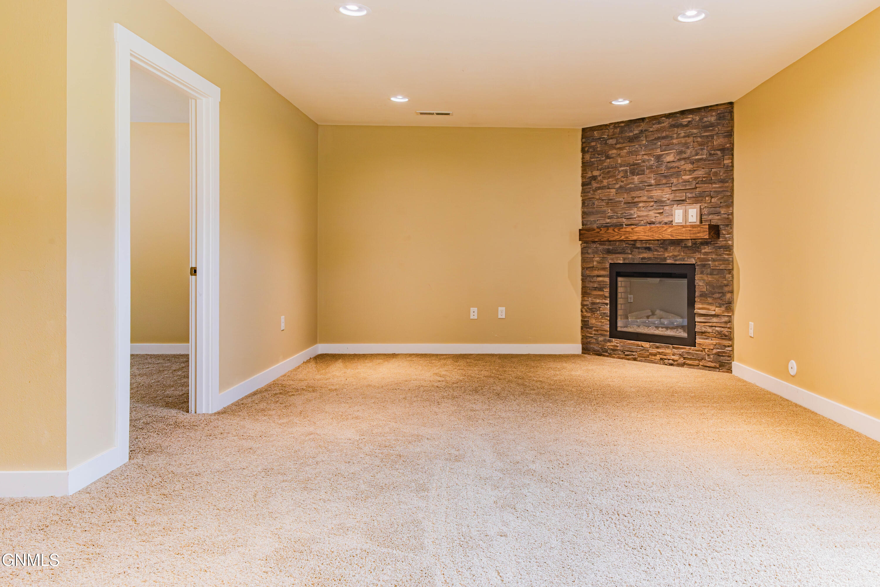 main property photo 83