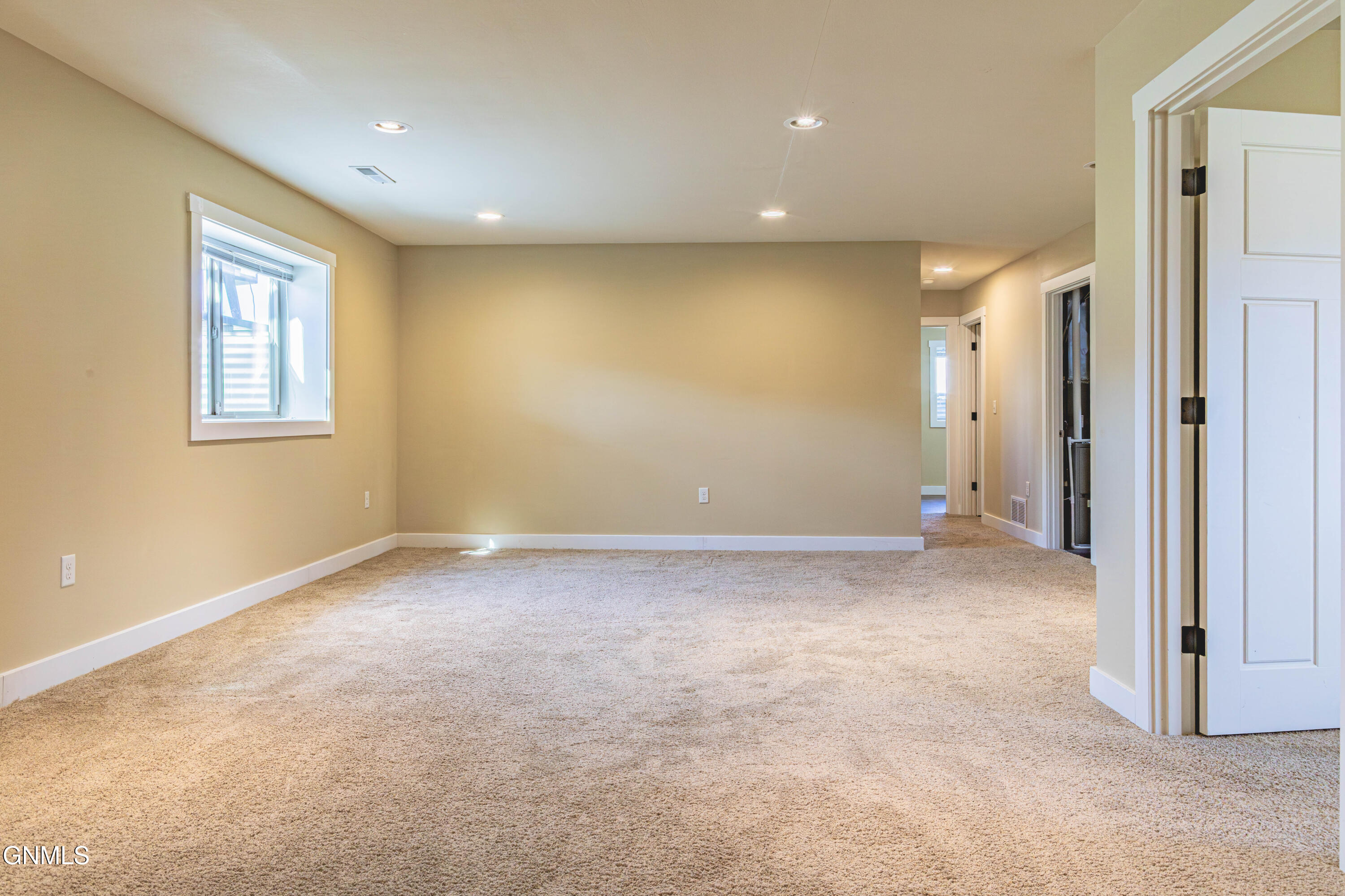 main property photo 84