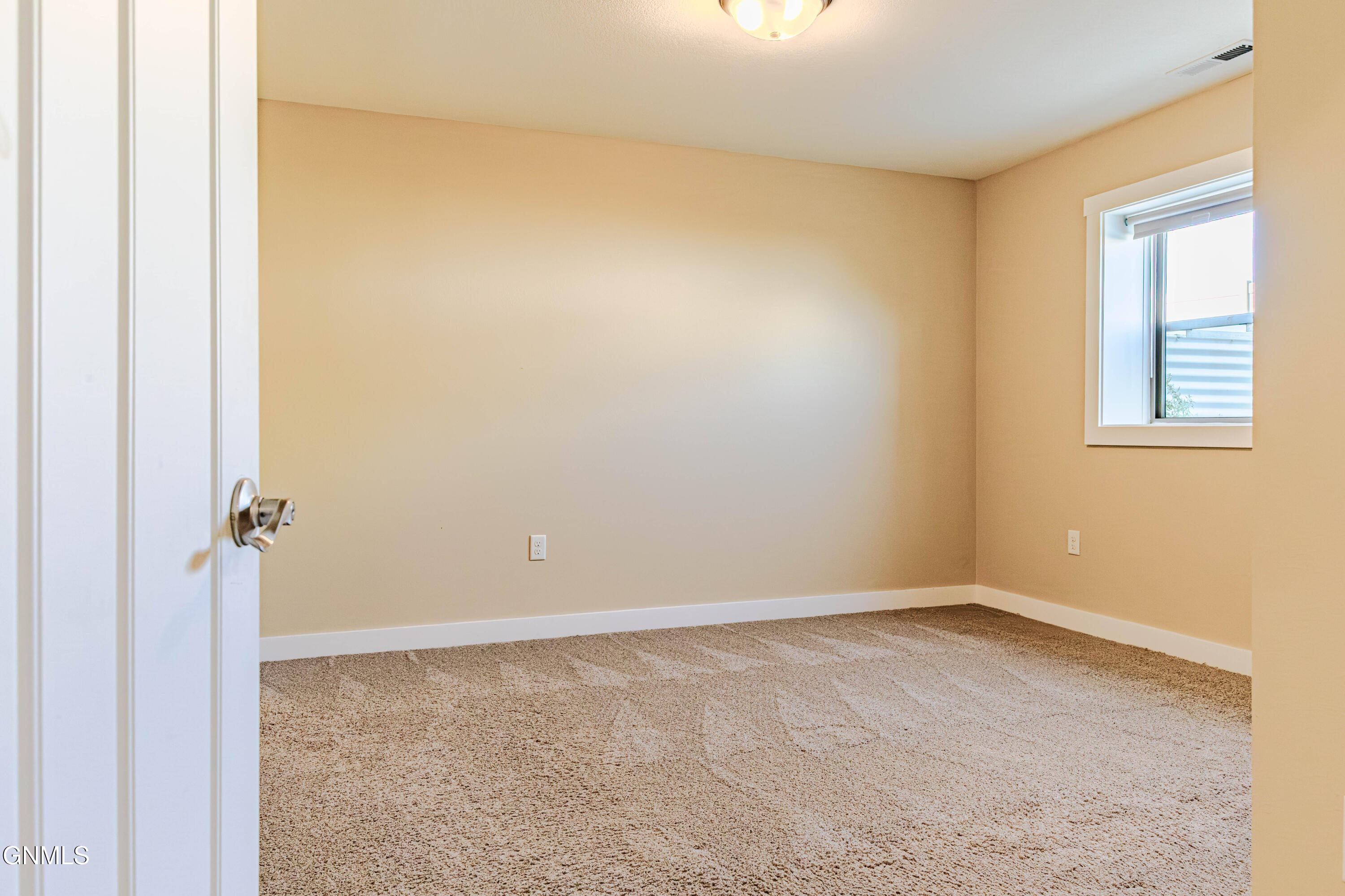 main property photo 89