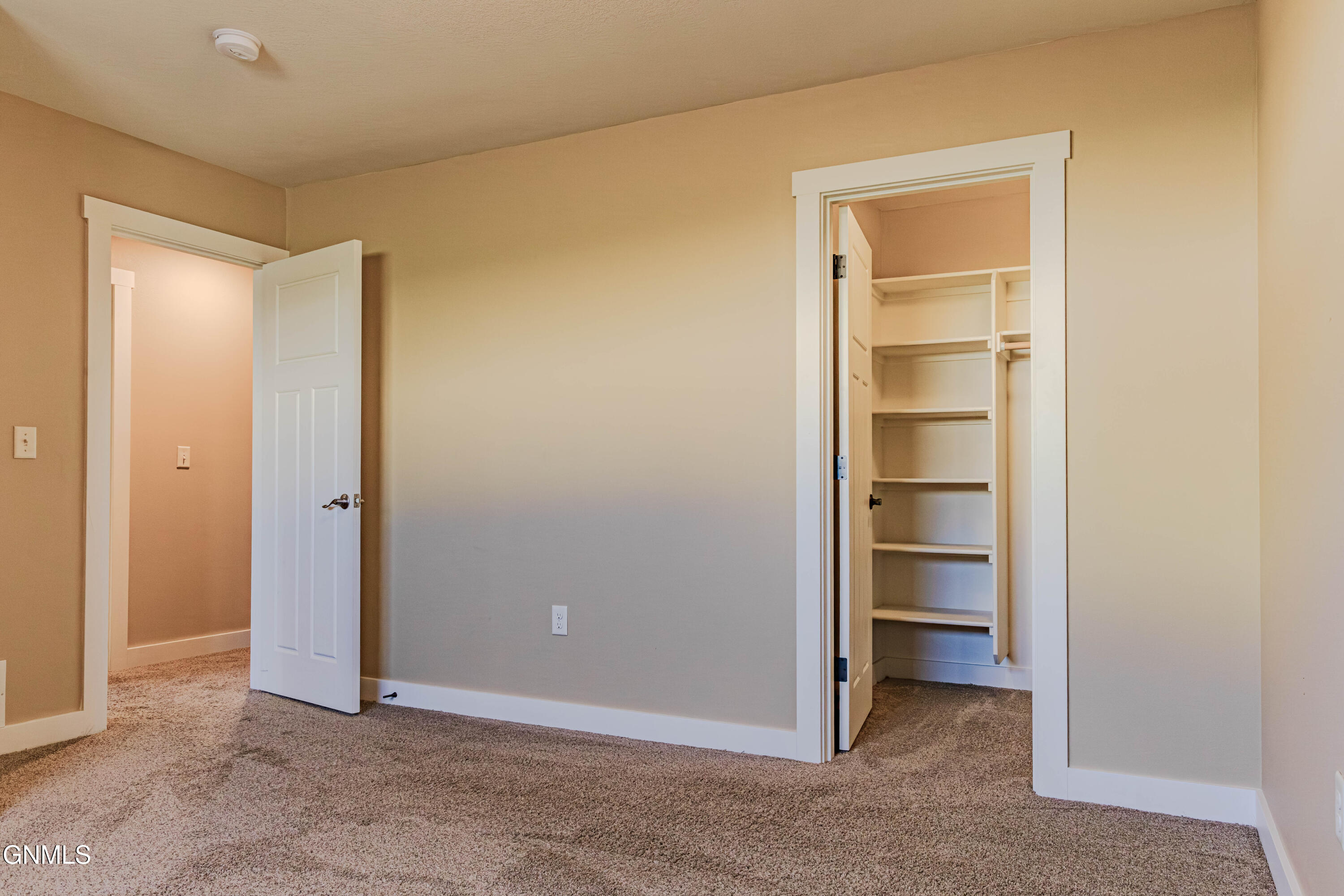 main property photo 90
