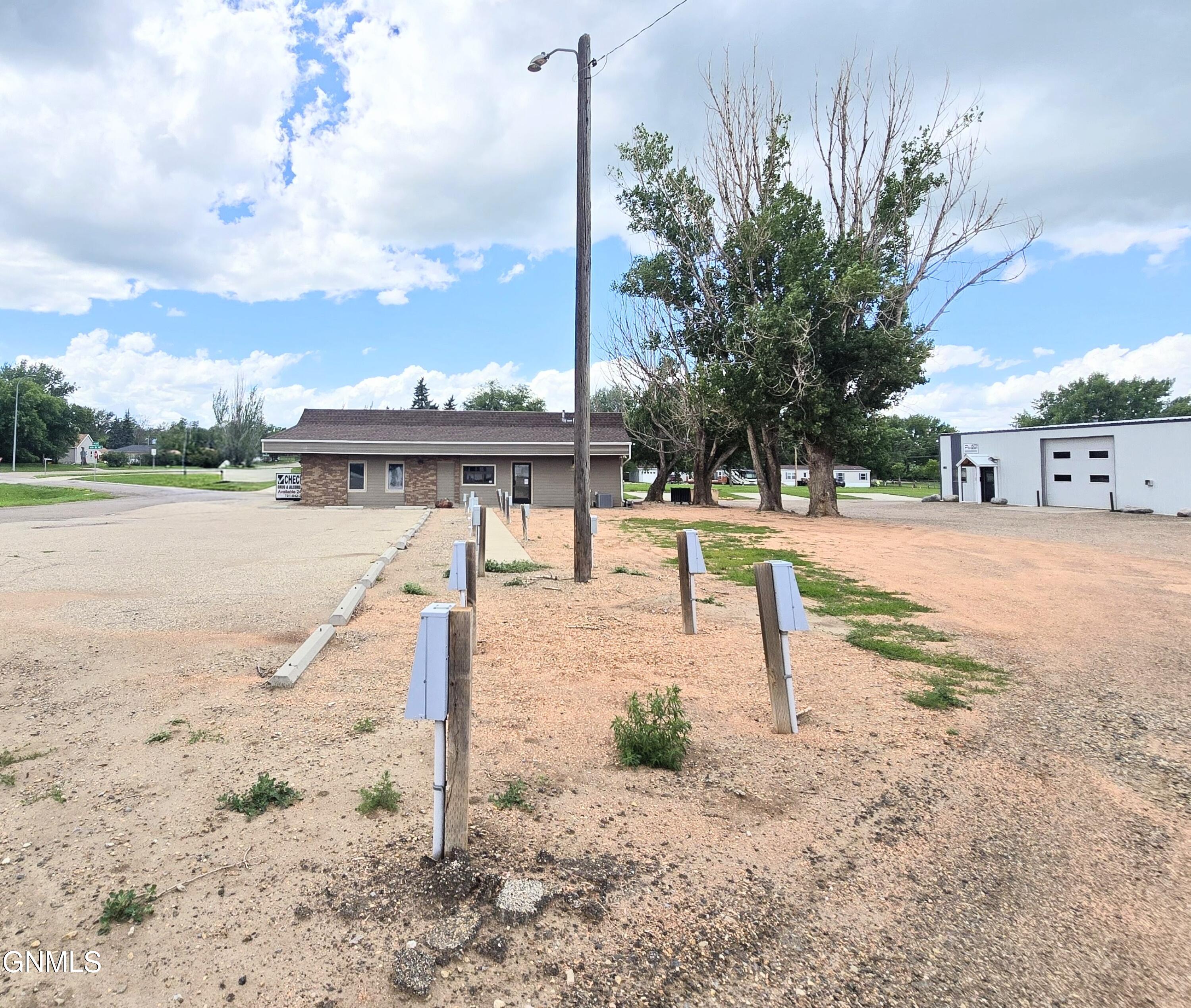 main property photo 20