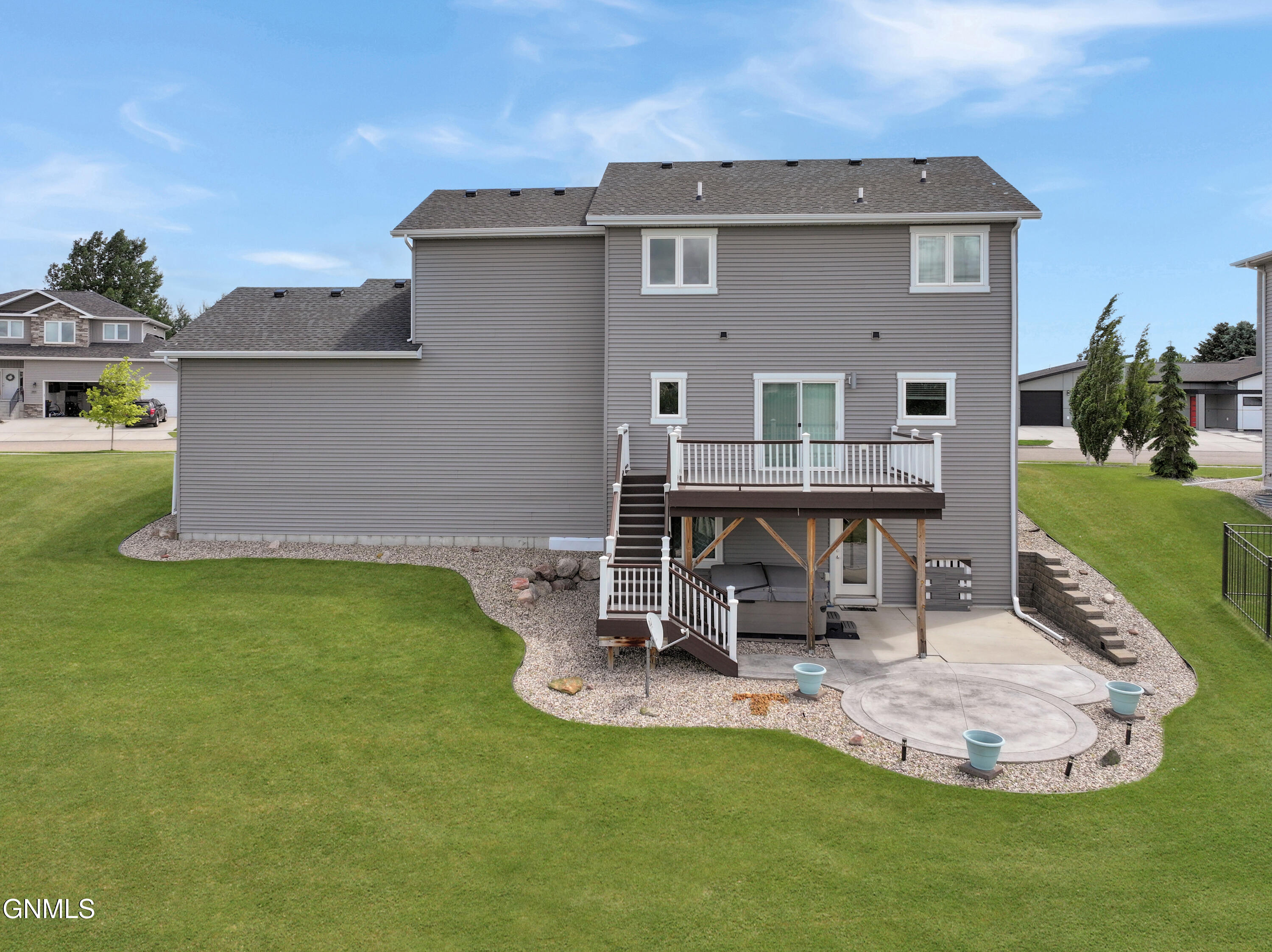 main property photo 46