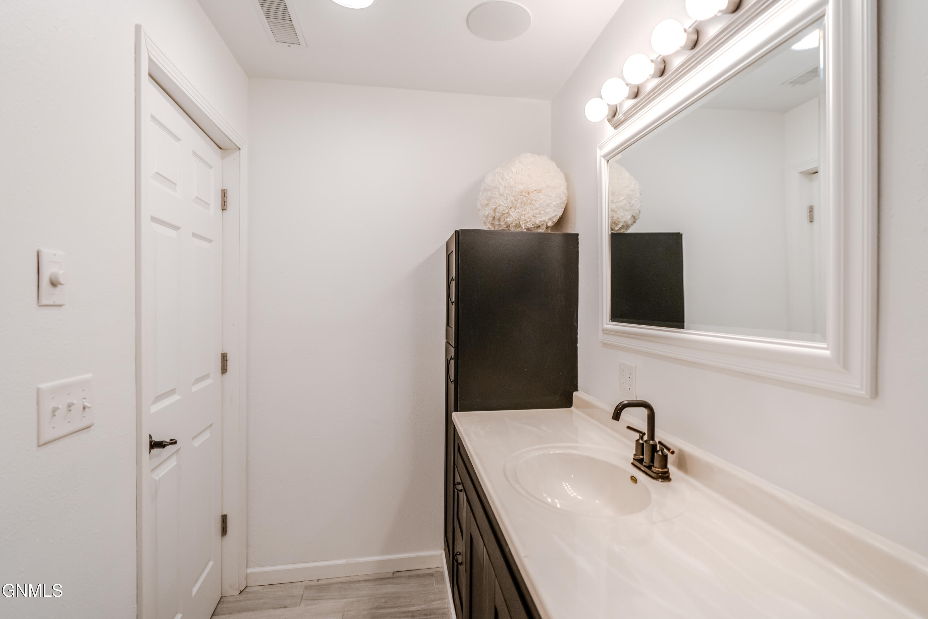 main property photo 74