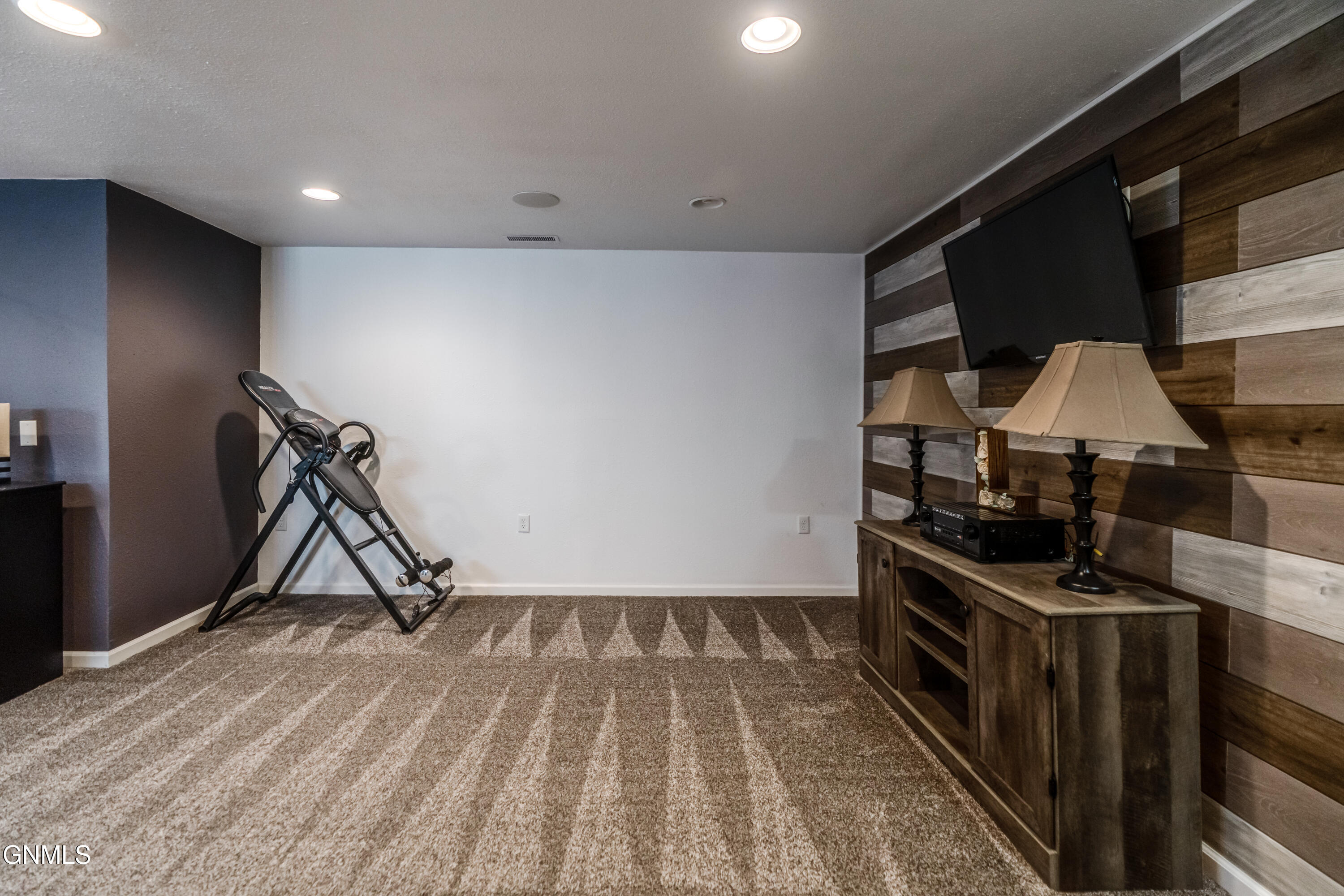 main property photo 77