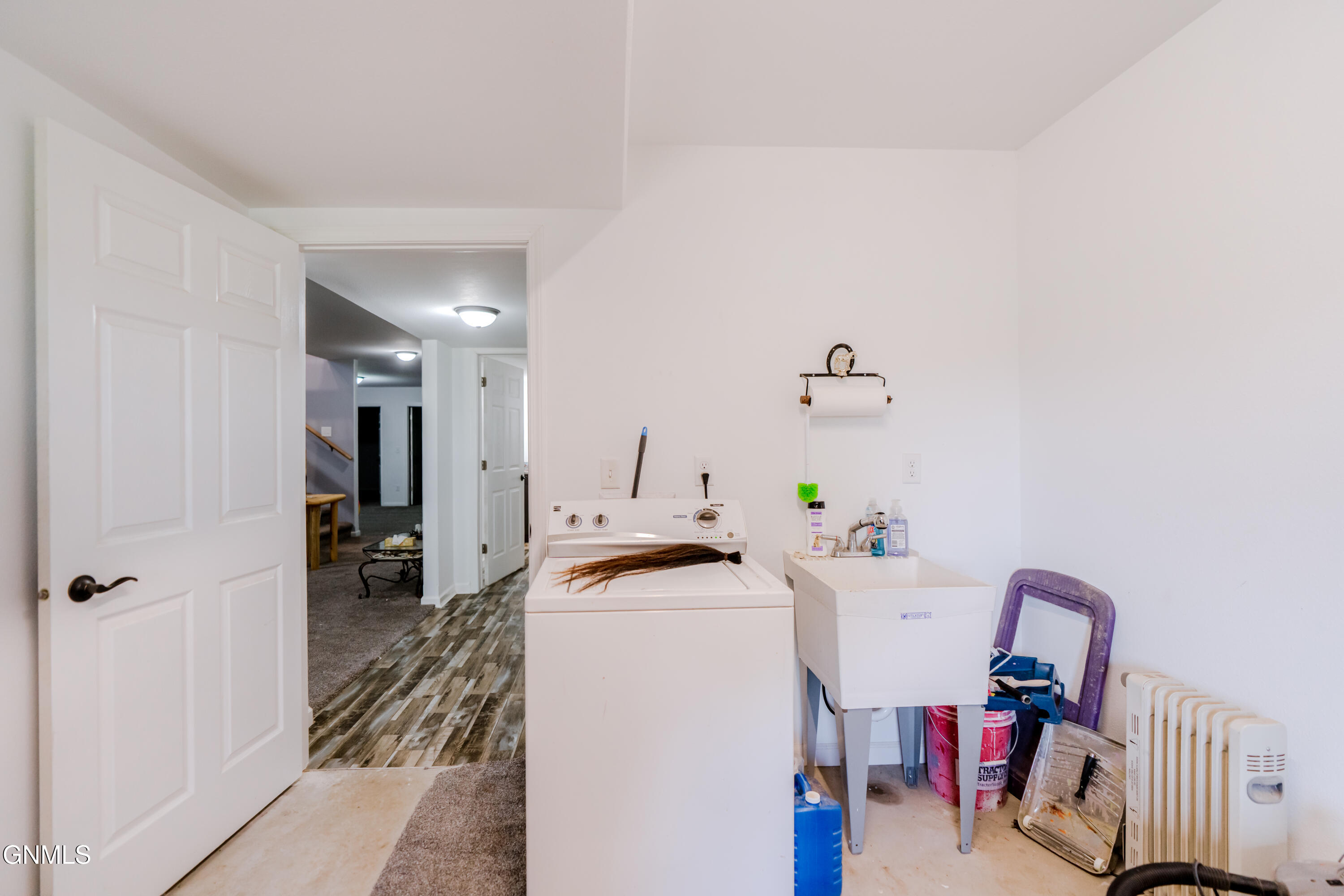 main property photo 76