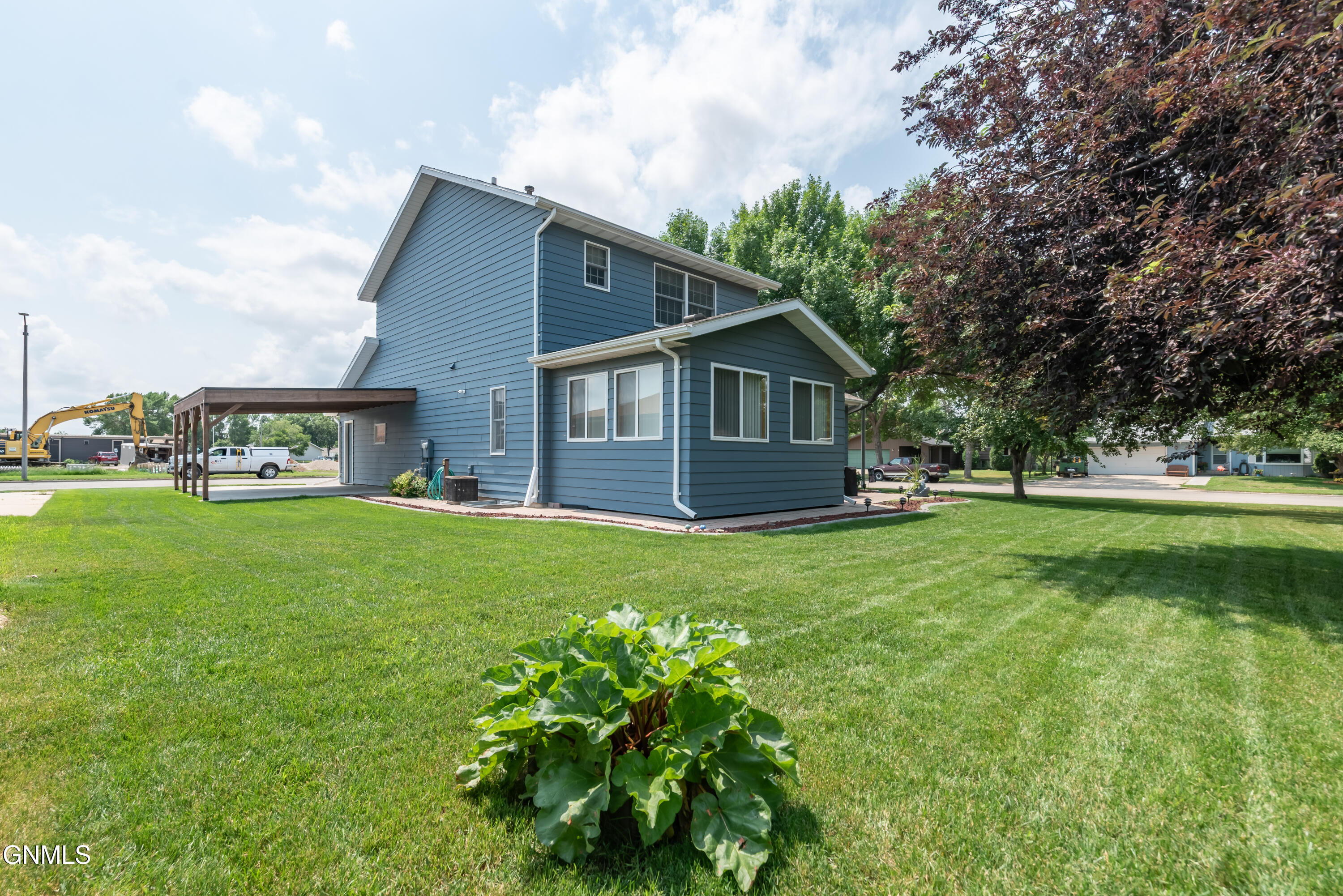 main property photo 34