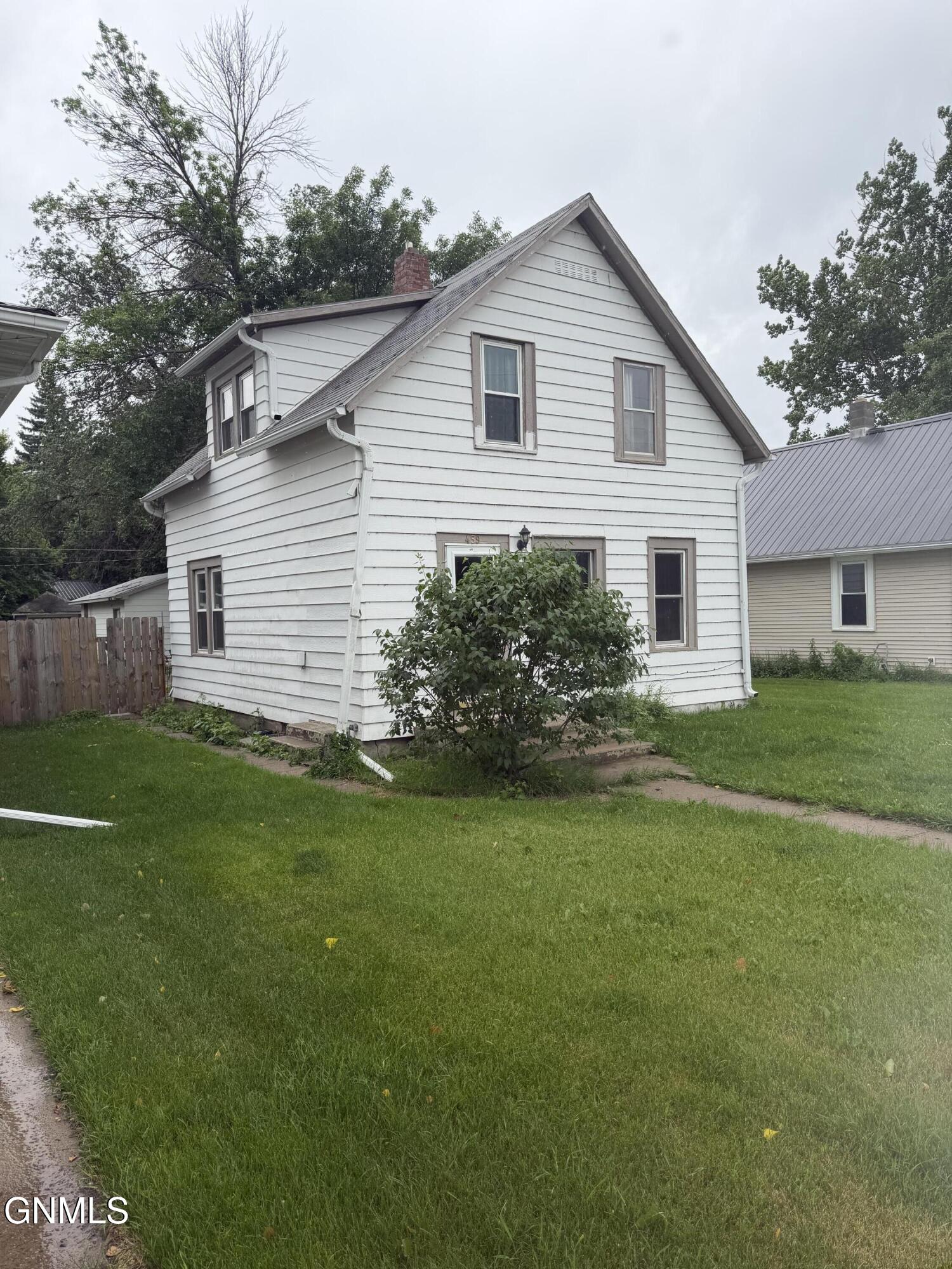 main property photo 2