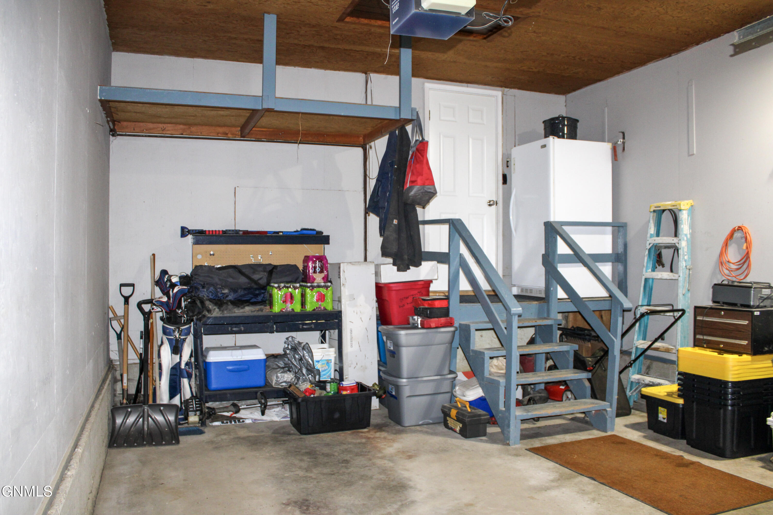 main property photo 48