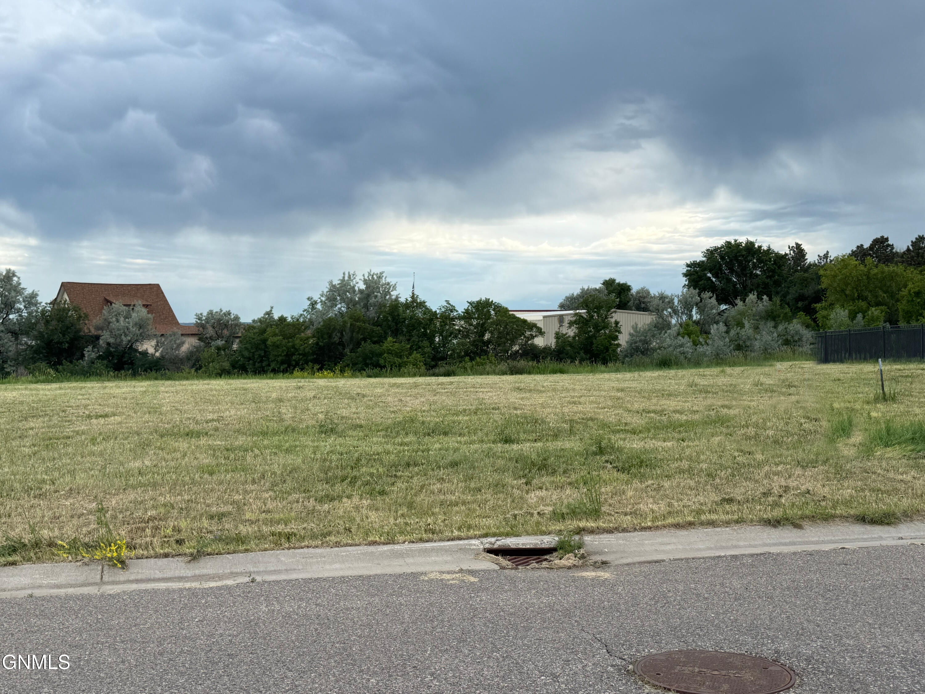 main property photo 0