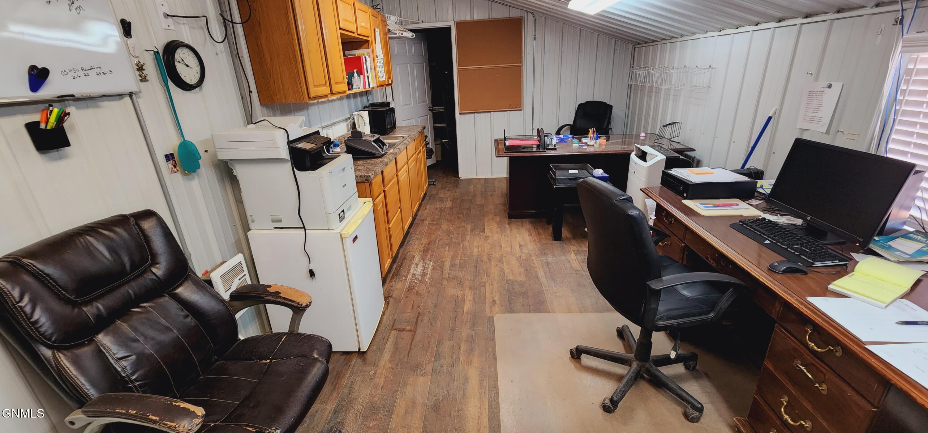 main property photo 16