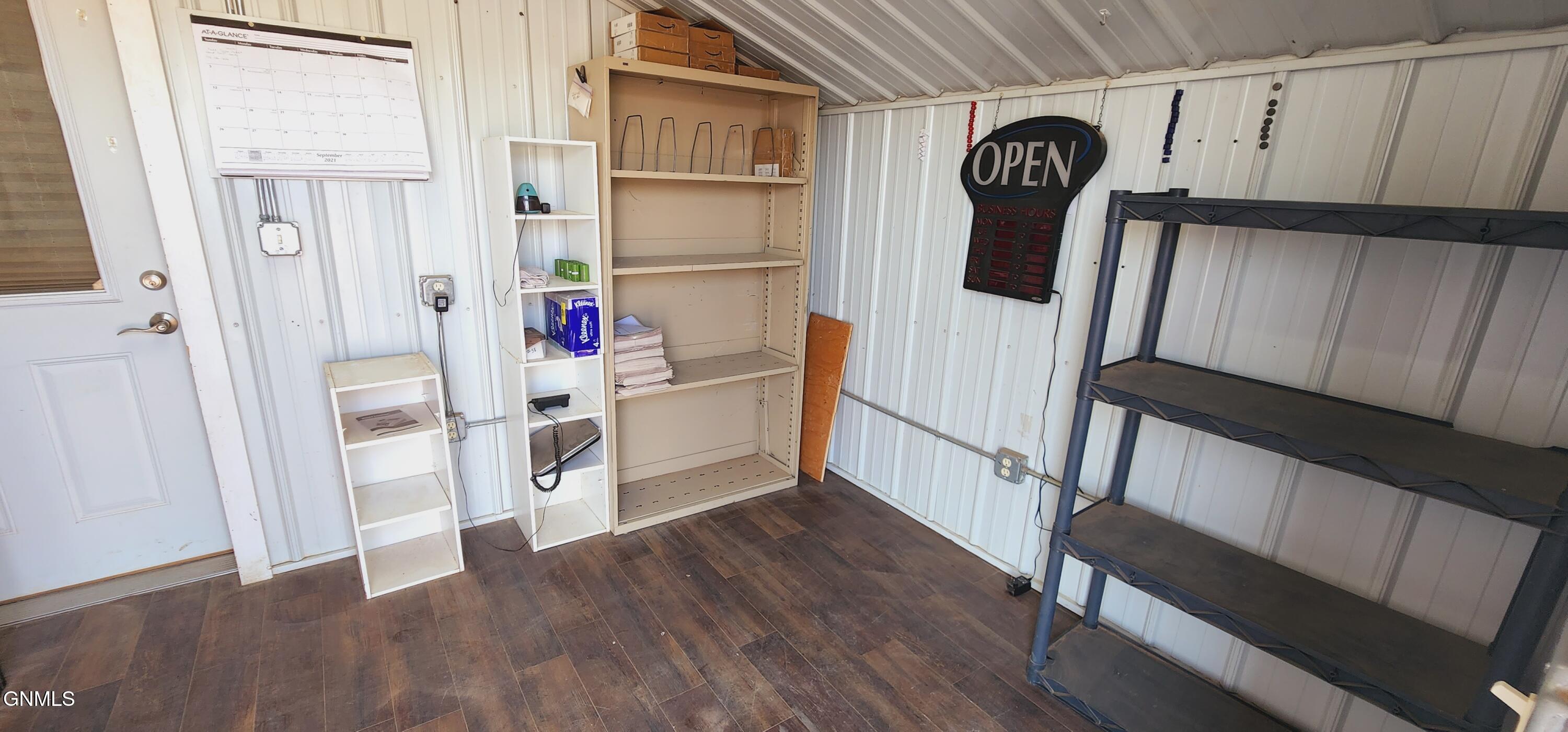 main property photo 18