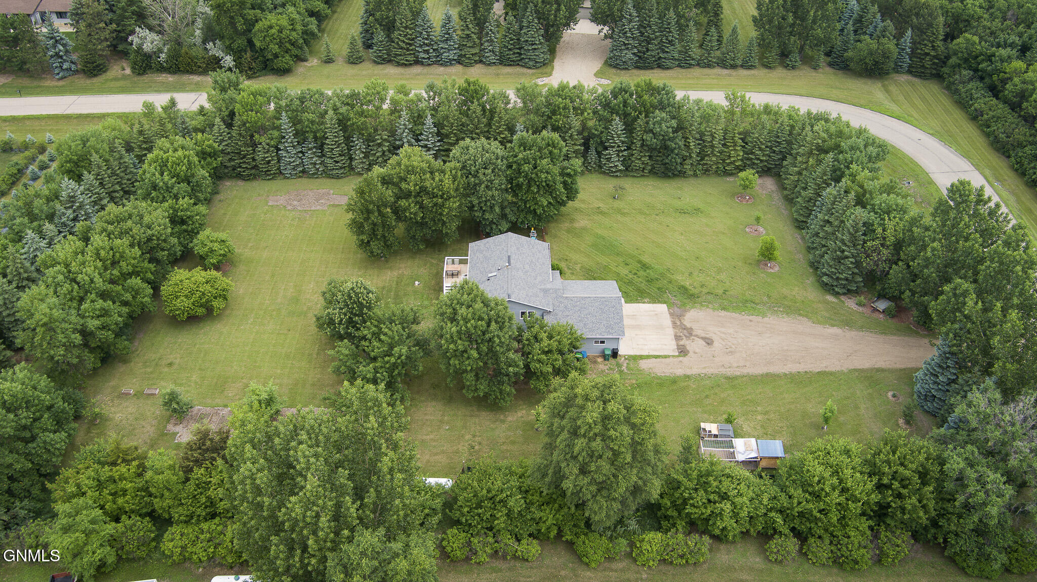 main property photo 46