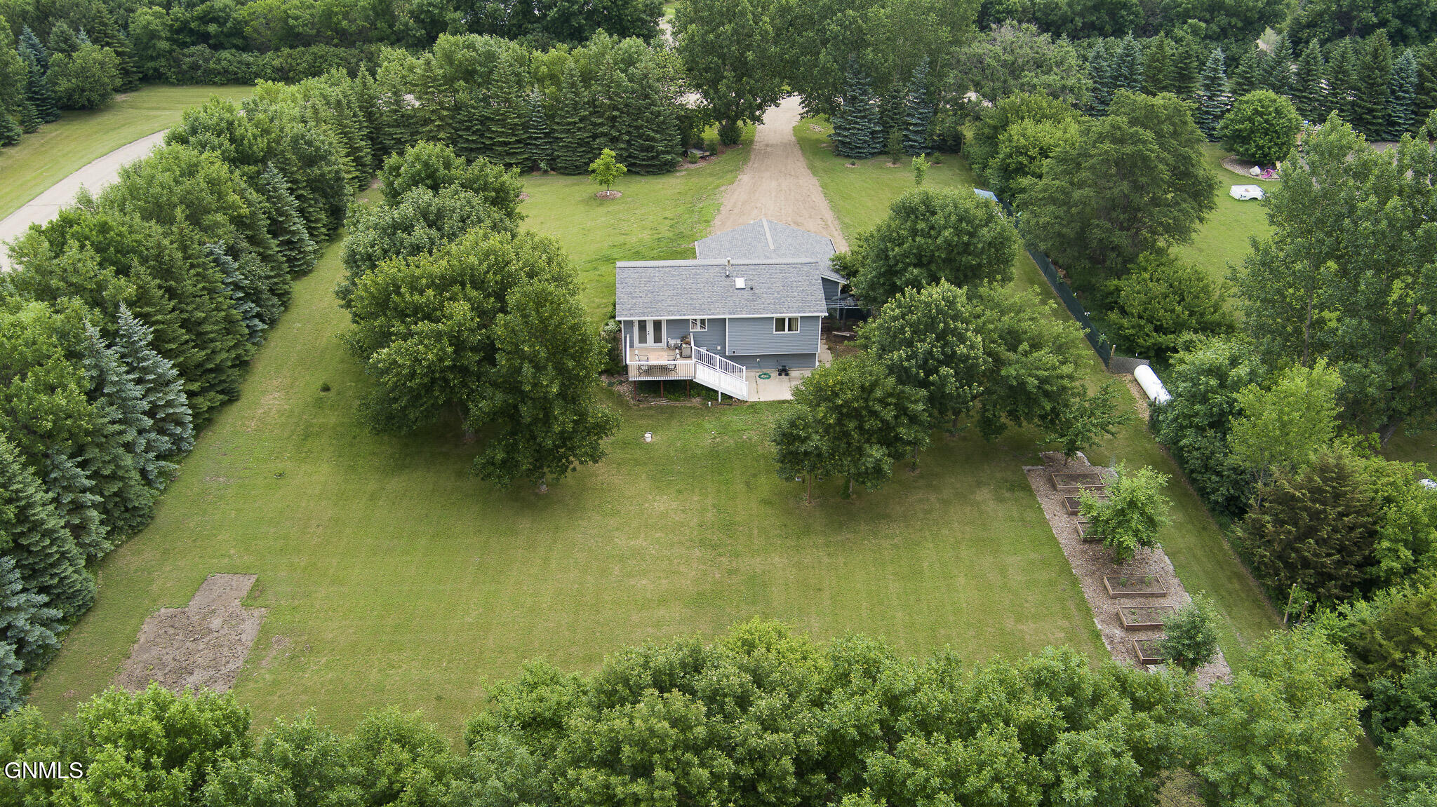 main property photo 50