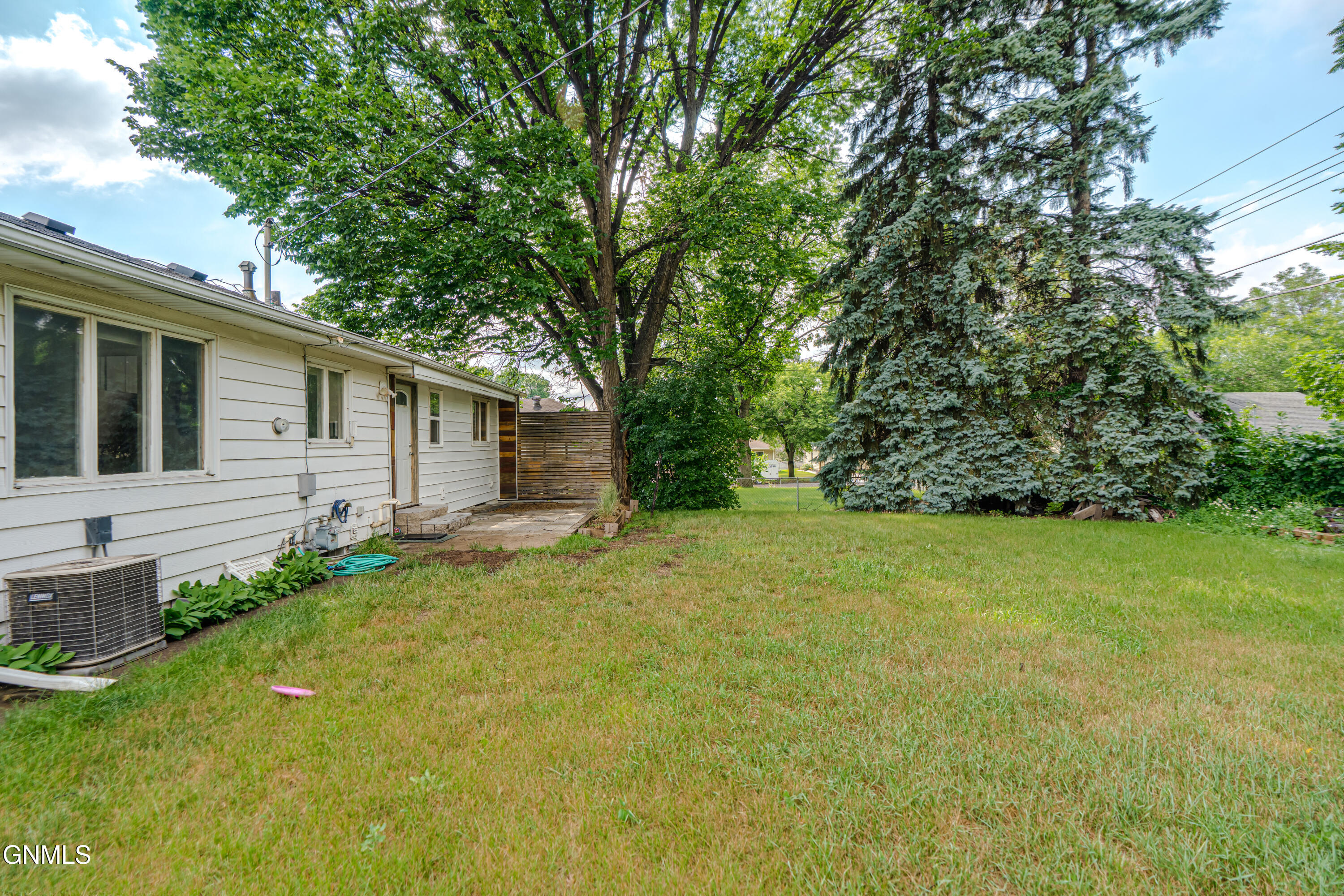 main property photo 48