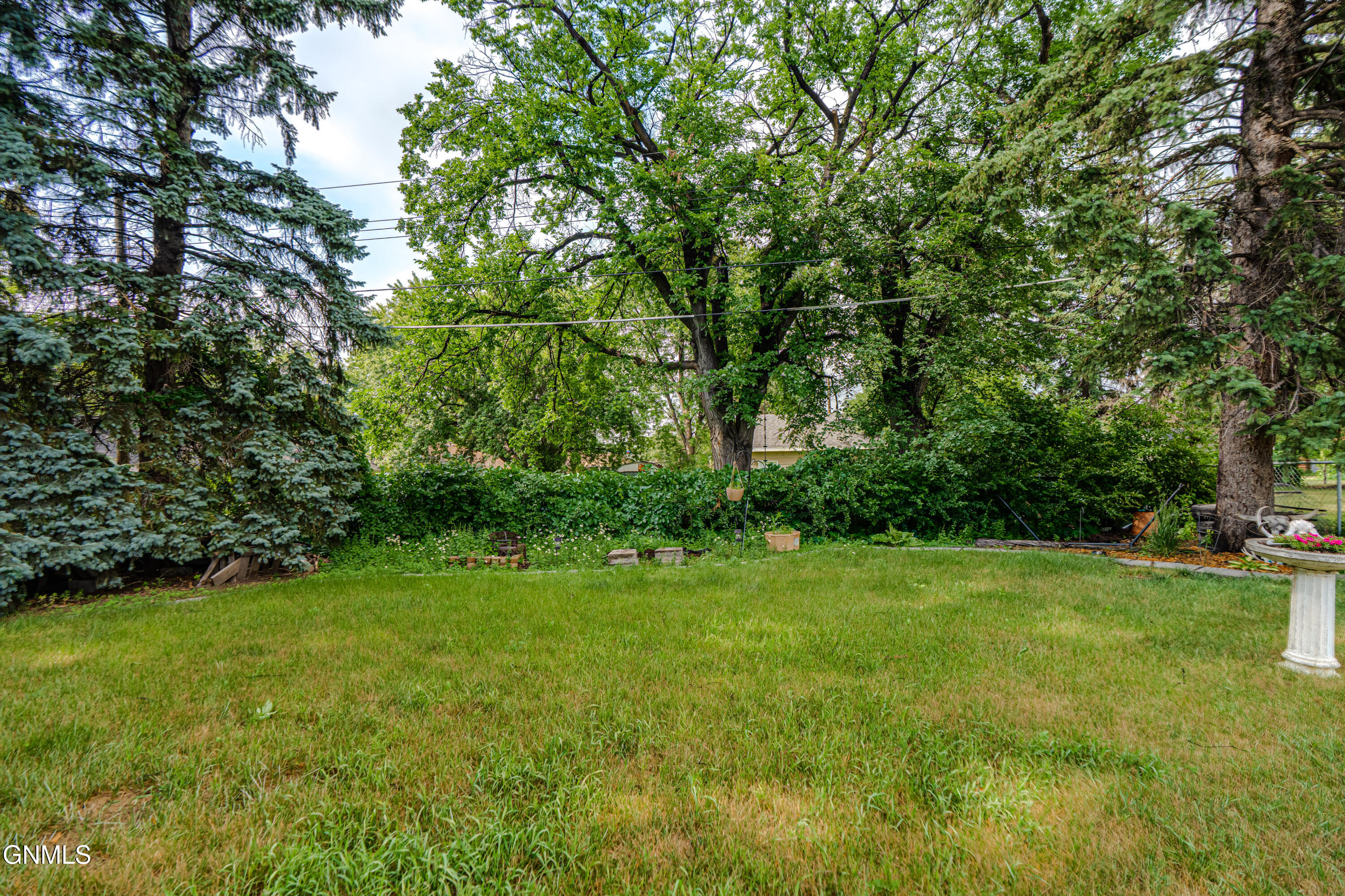 main property photo 50