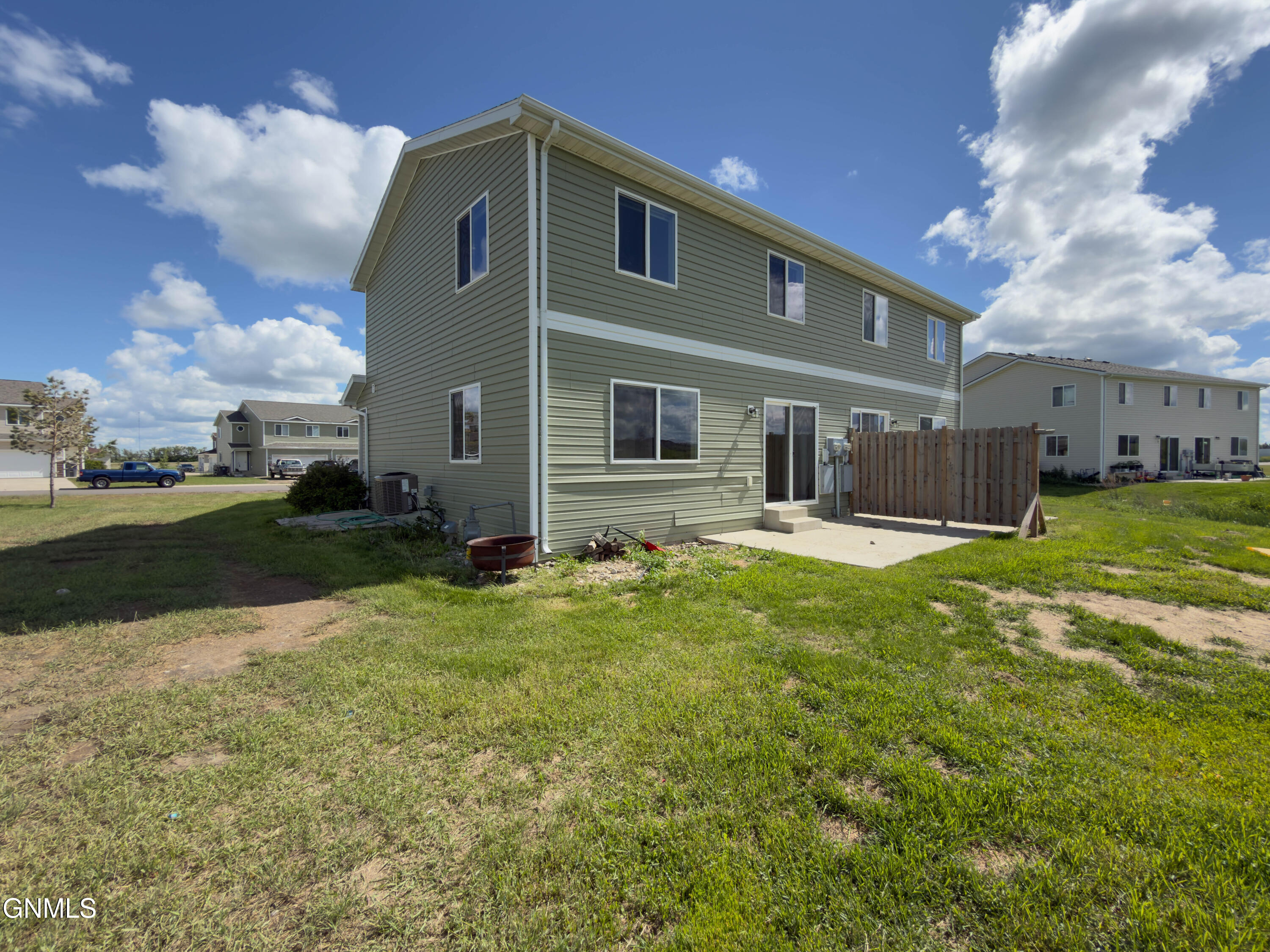 main property photo 23