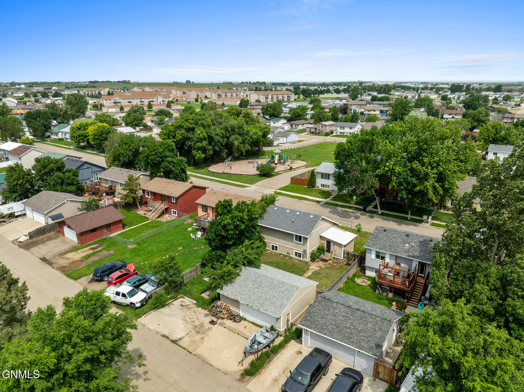 main property photo 7