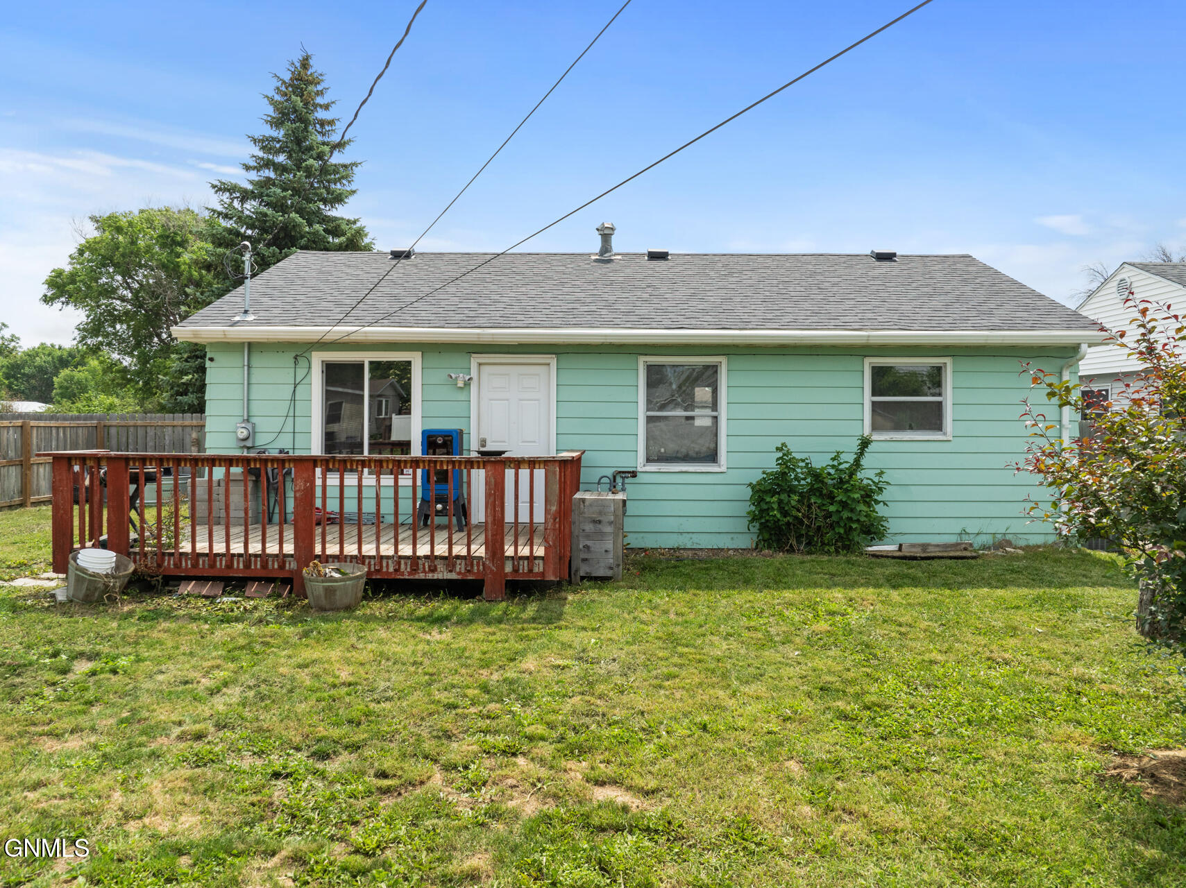 main property photo 5